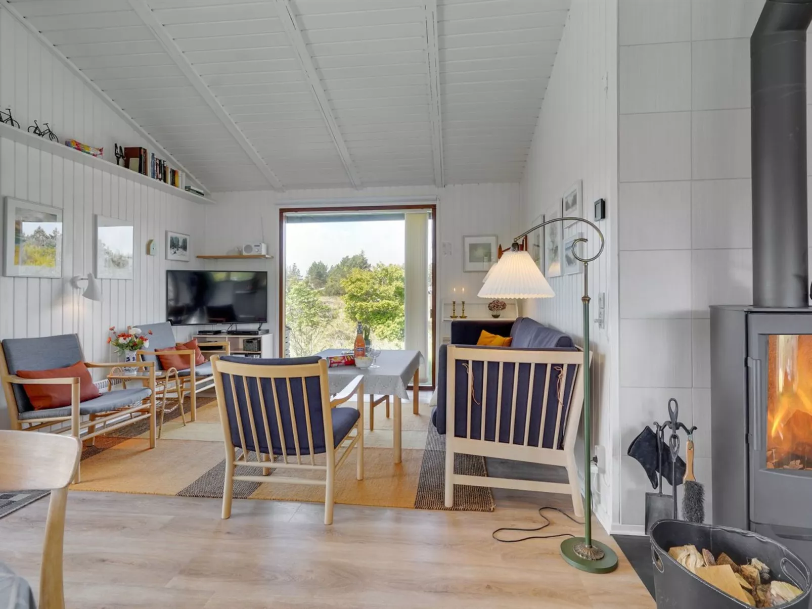 "Arjuna" - 3.8km from the sea-Binnen