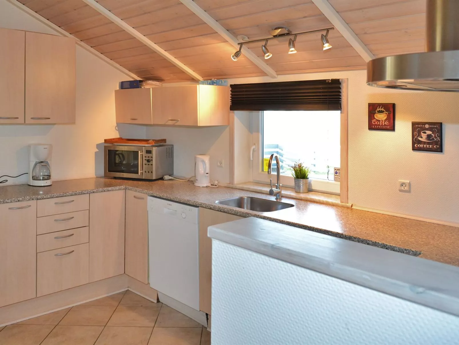 "Spurv" - 1.8km from the sea-Binnen