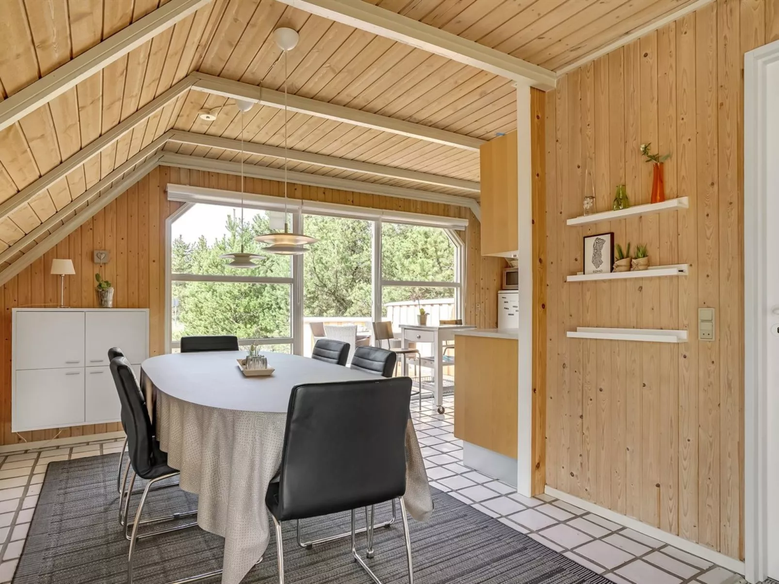 "Wale" - 3.3km from the sea-Binnen