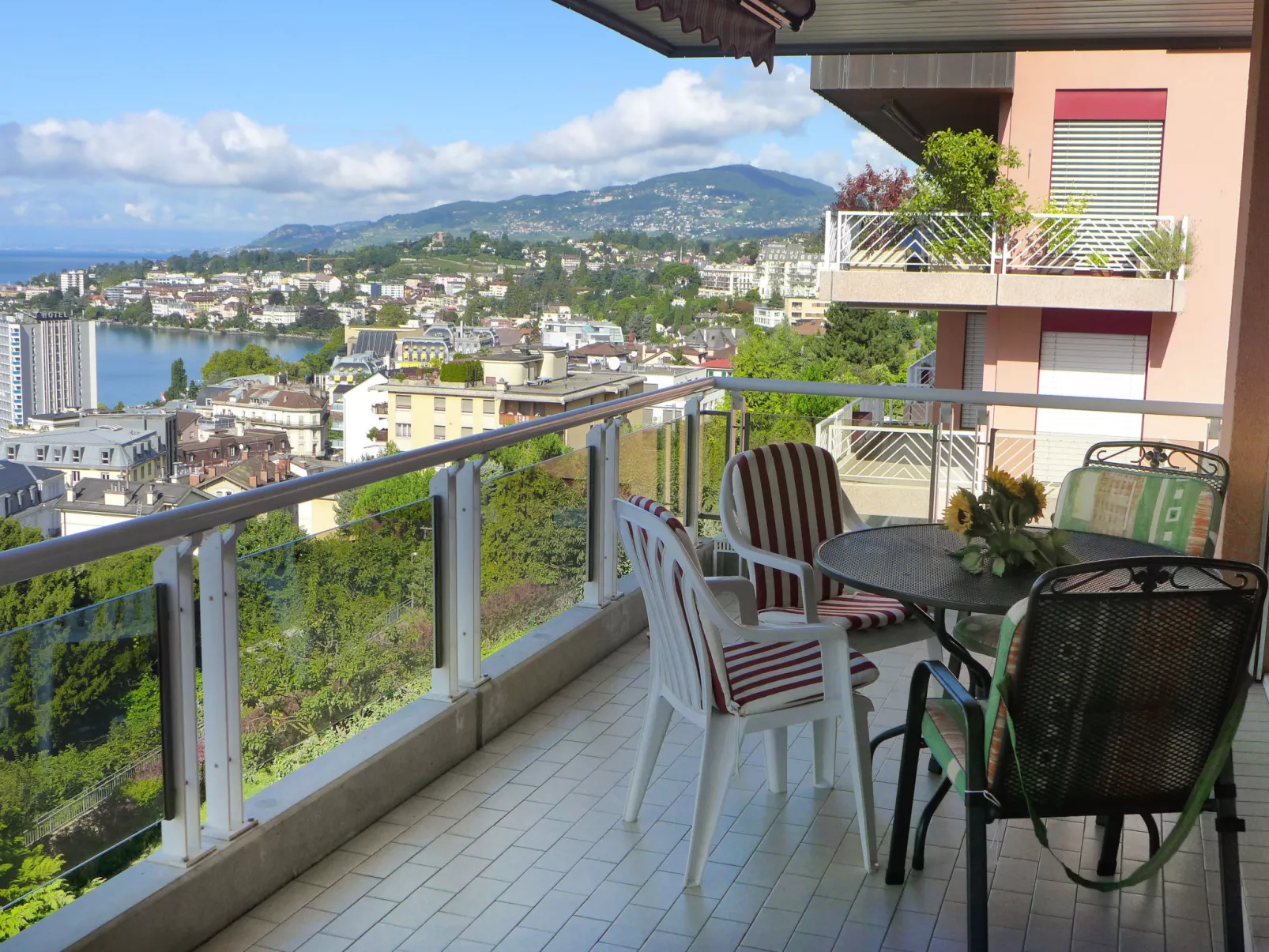 Montreux - Panorama-Buiten