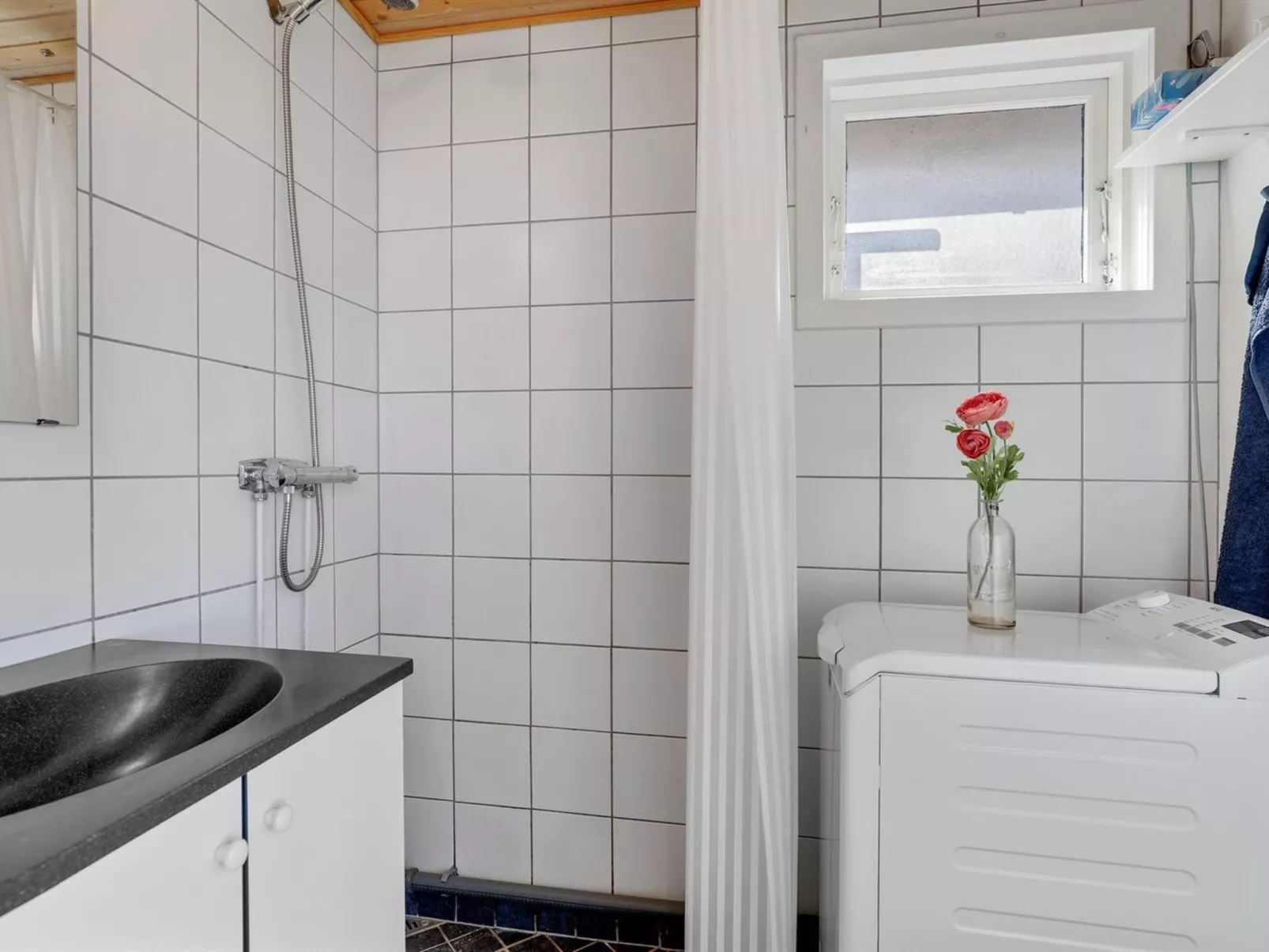 "Fabine" - 50m from the sea-Binnen