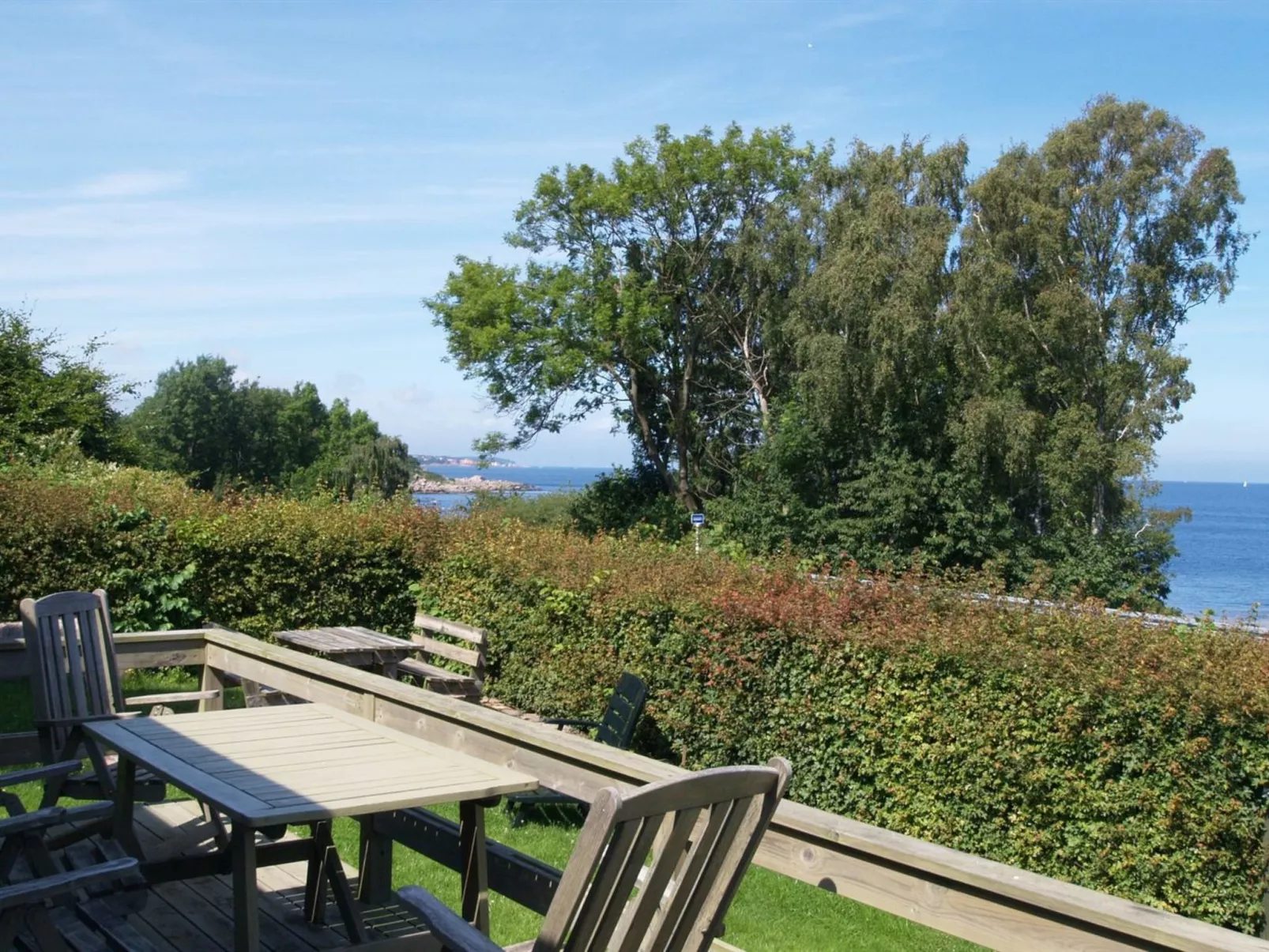 "Fabine" - 50m from the sea-Buiten