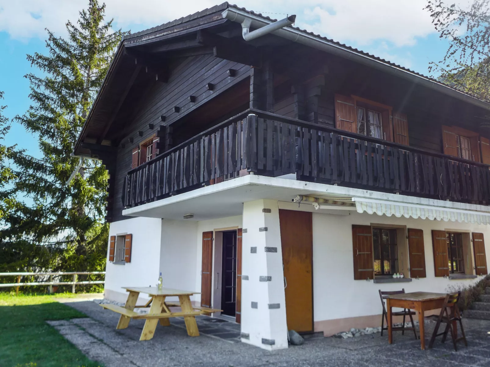 Chalet Chante Neige-Buiten
