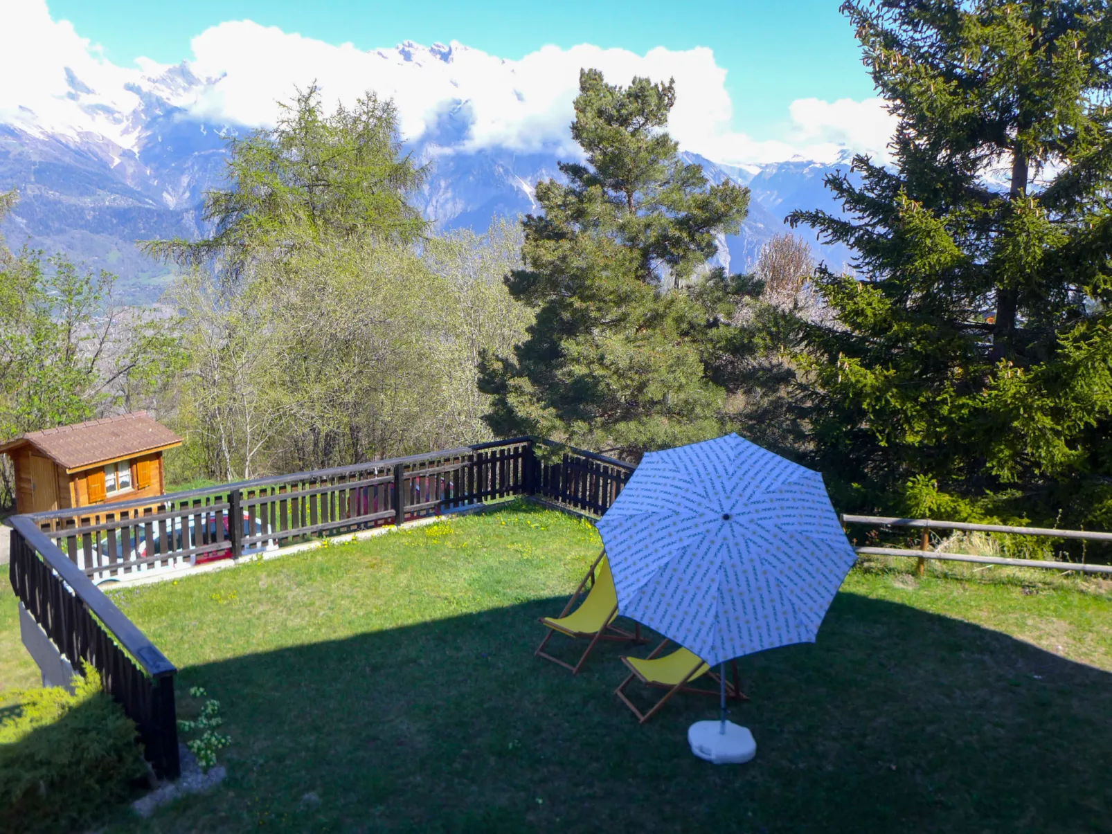 Chalet Chante Neige-Buiten