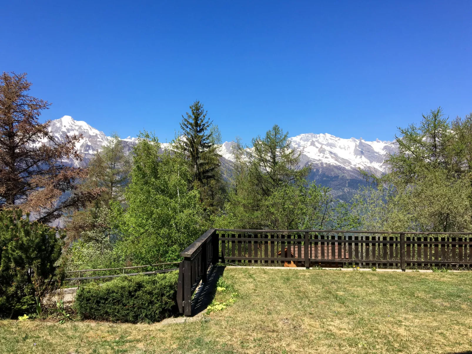 Chalet Chante Neige-Buiten