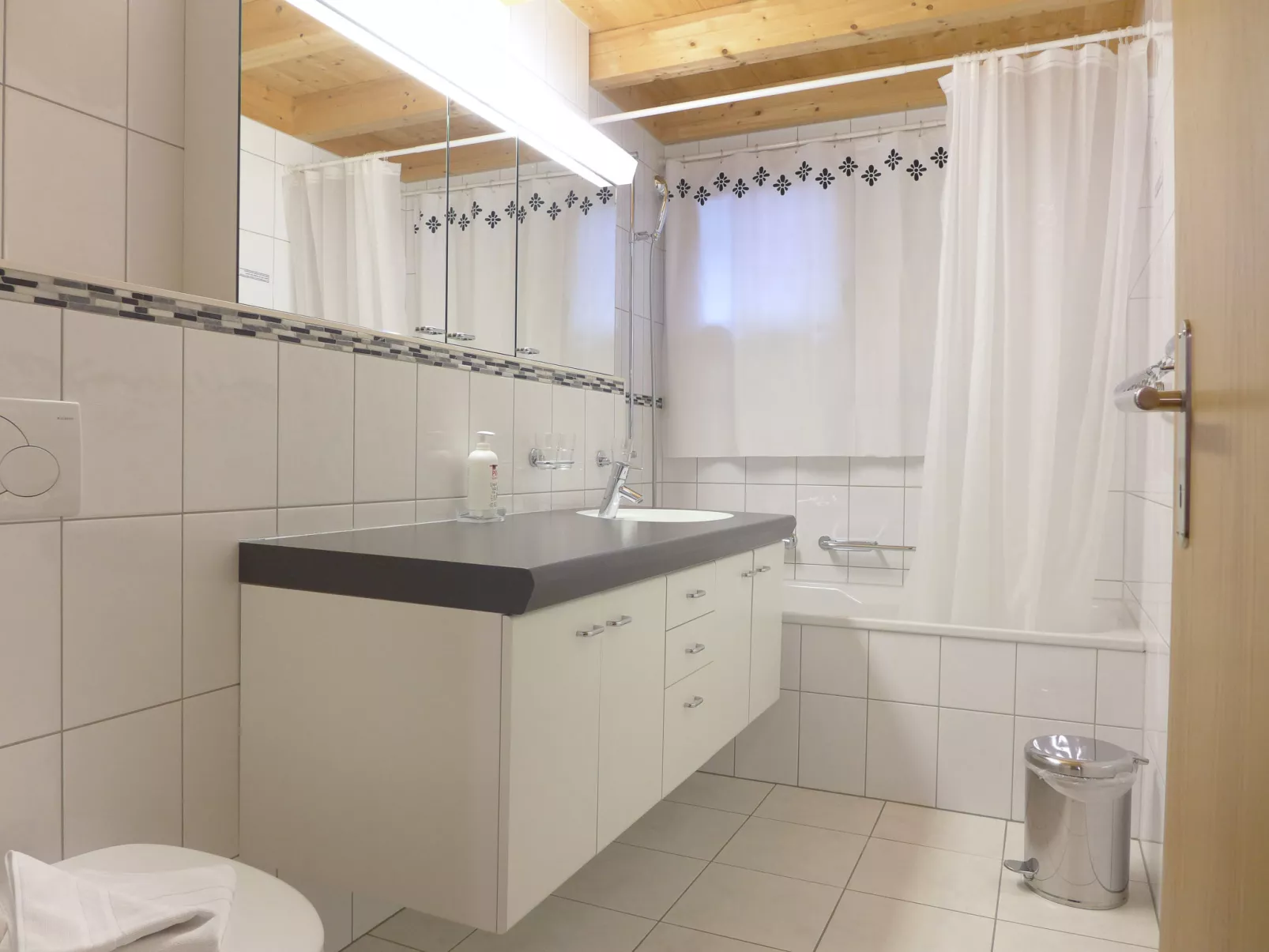 Racer's Retreat Apt.12-Binnen