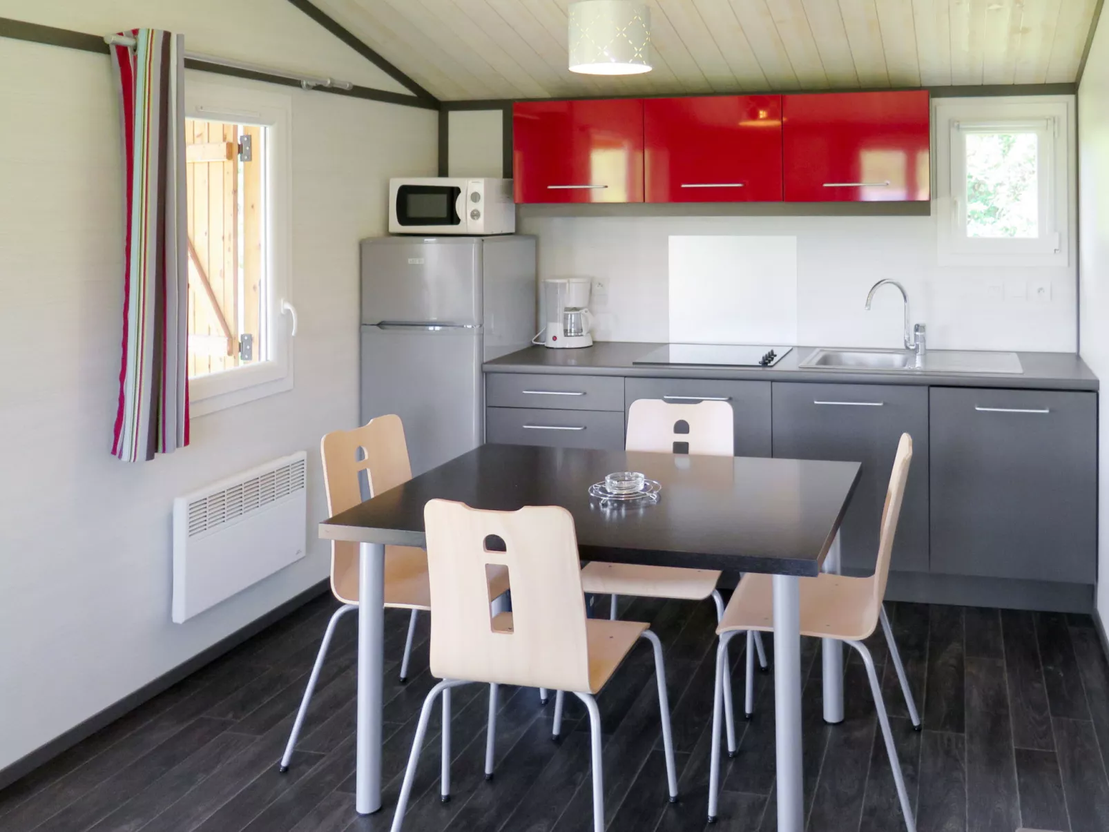 Les Hameaux de Pomette-Chalet 4 pers.-Binnen