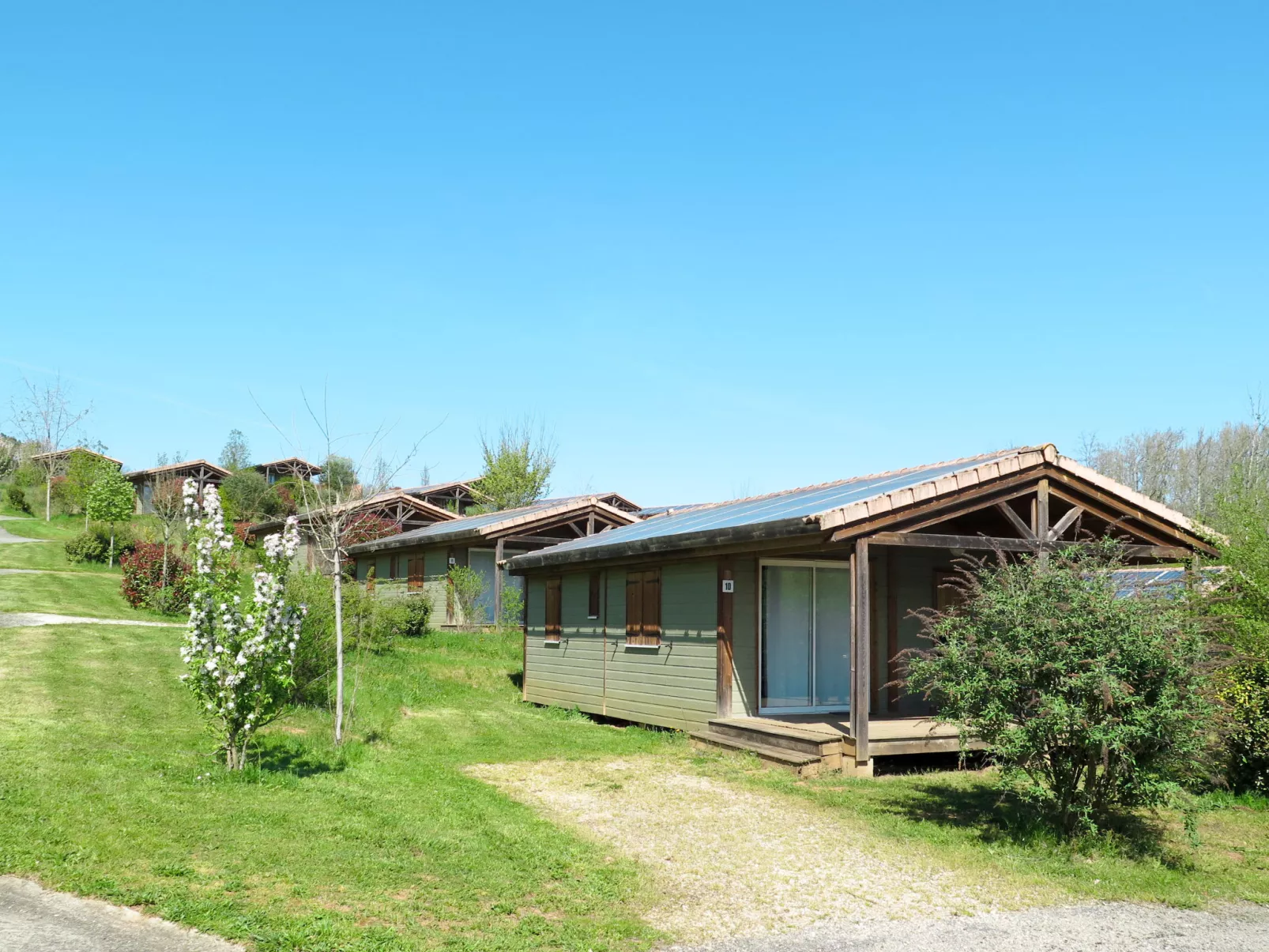 Les Hameaux de Pomette-Chalet 4 pers.-Buiten