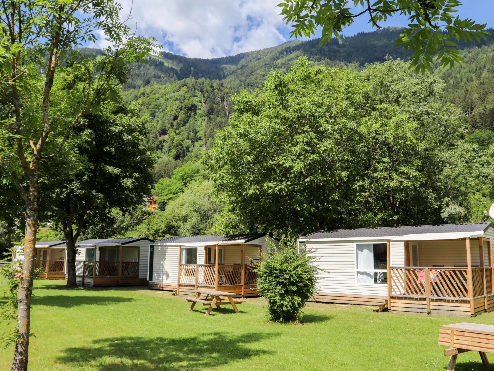 Wood Cube-Buiten