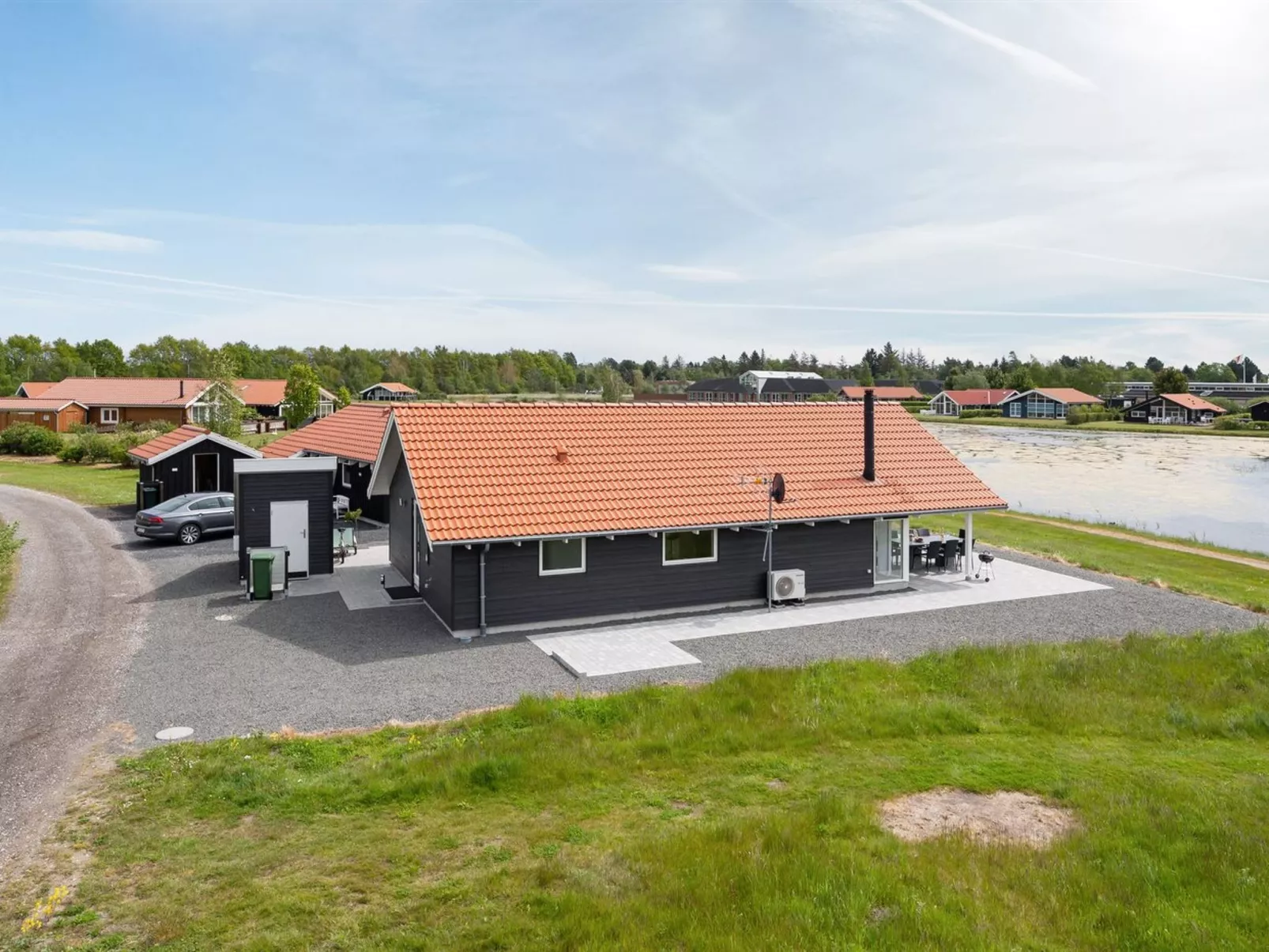 "Domi" - 1.2km from the sea-Buiten