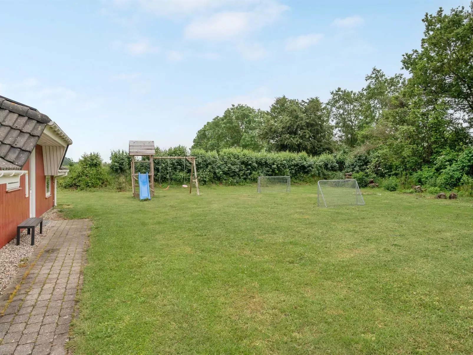 "Emly" - 1.1km from the sea-Buiten