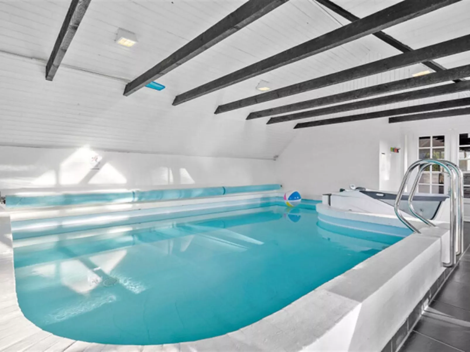 "Lidija" - 850m from the sea-Binnen
