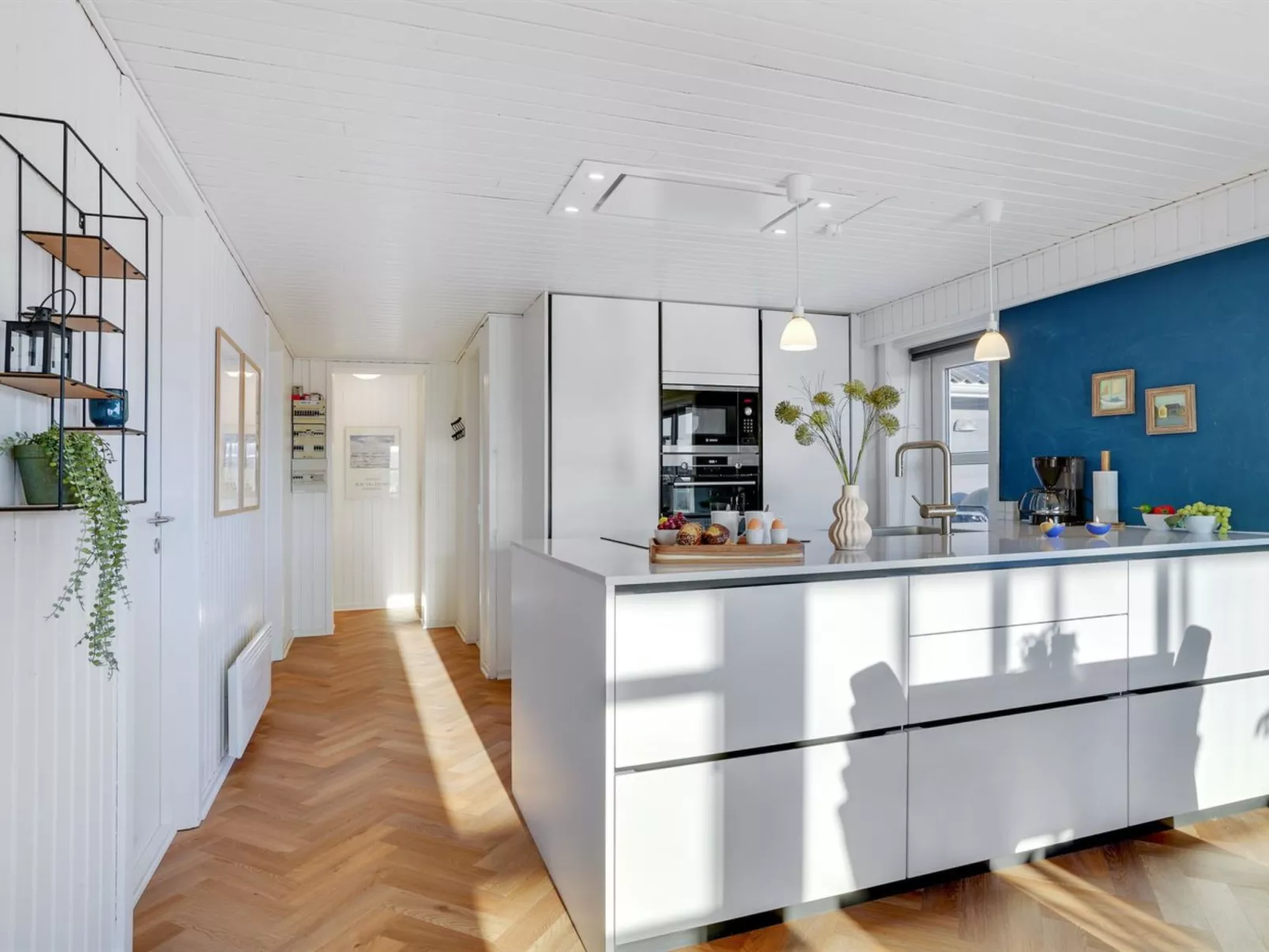 "Hillevi" - 200m from the sea-Binnen
