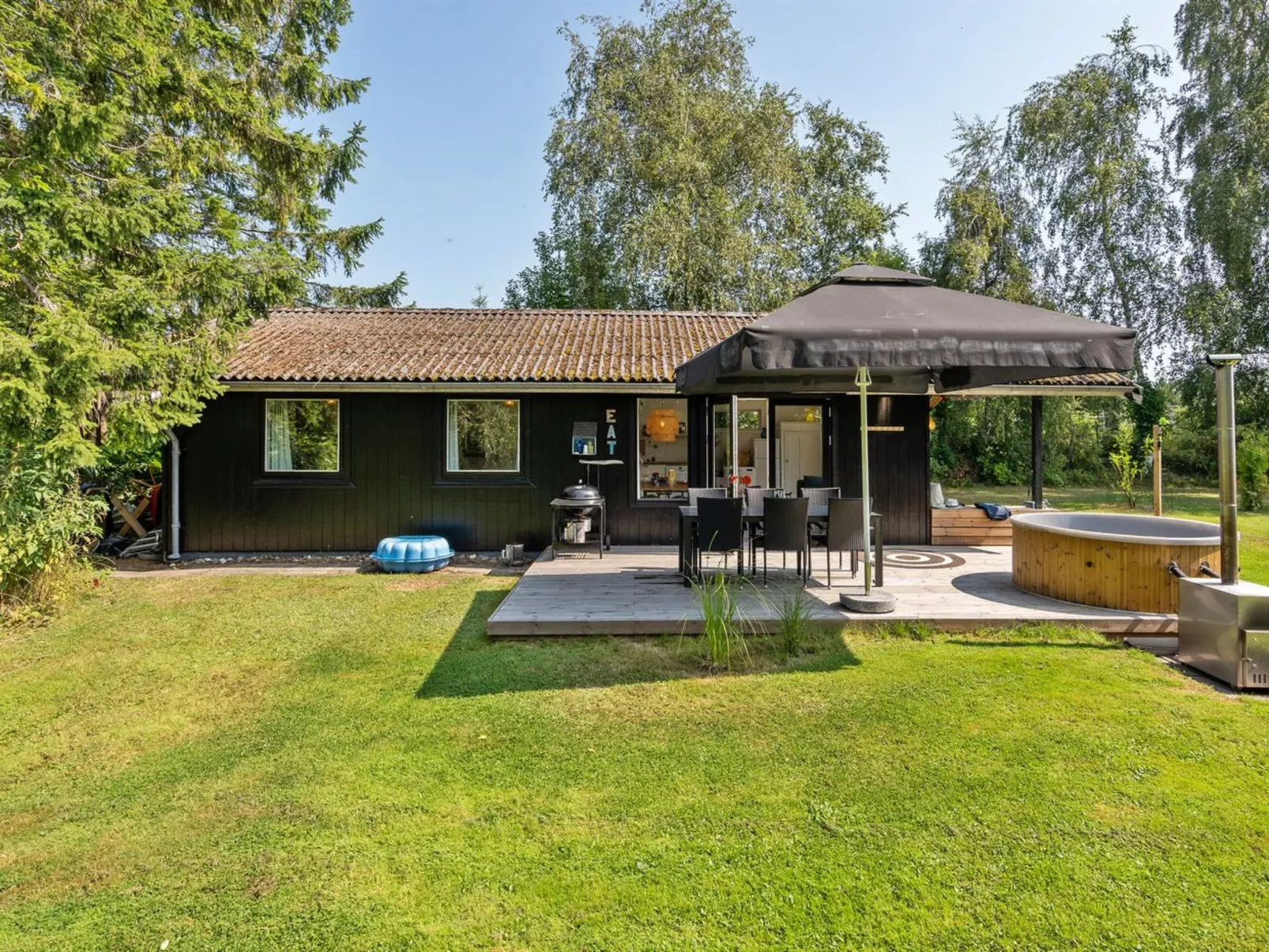"Edny" - 210m from the sea-Buiten