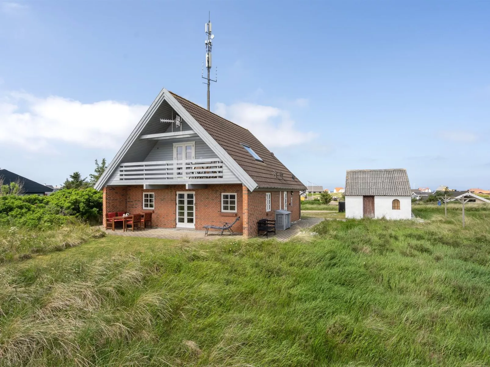 "Bjarnger" - 200m from the sea-Buiten