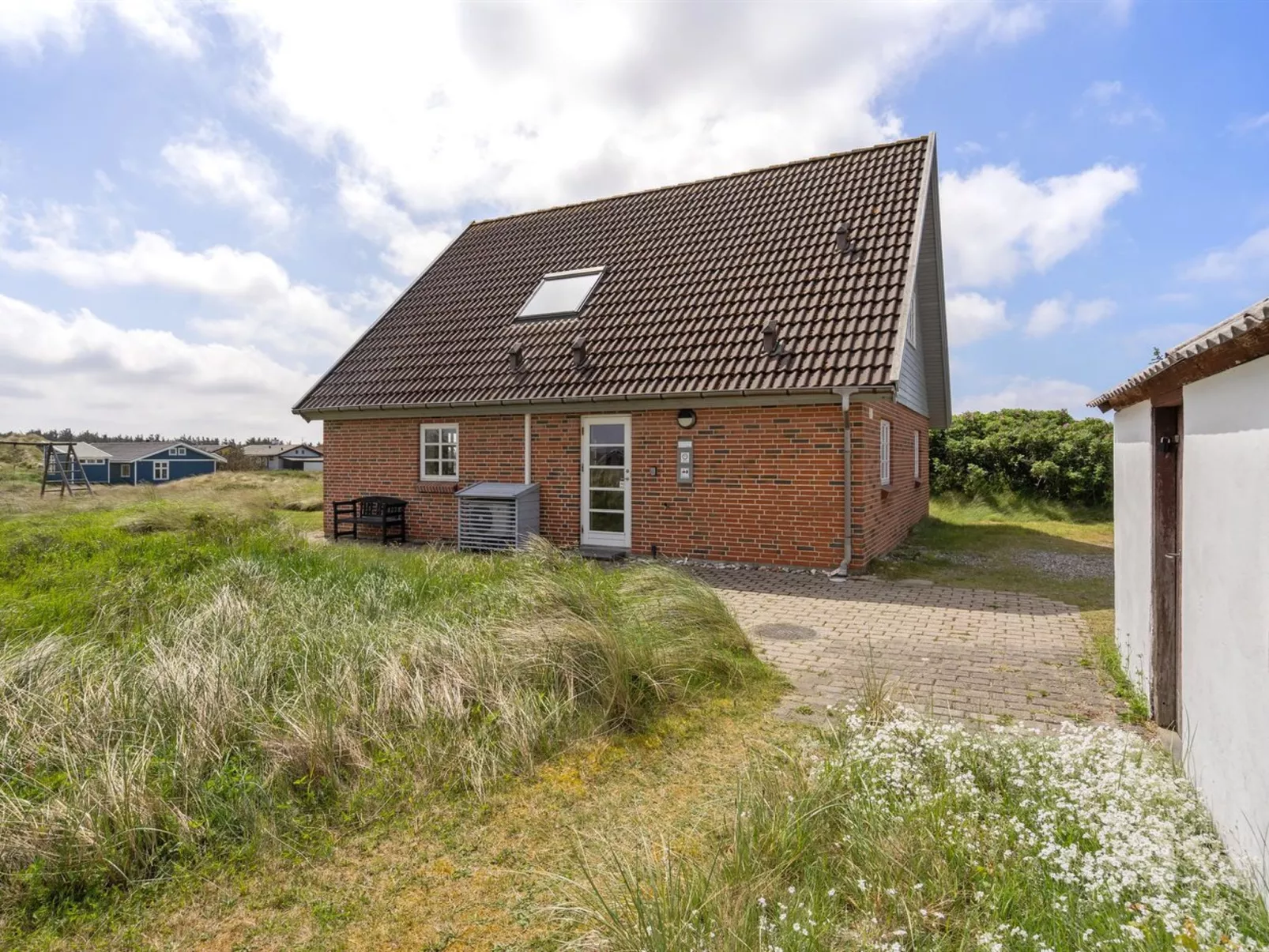 "Bjarnger" - 200m from the sea-Buiten