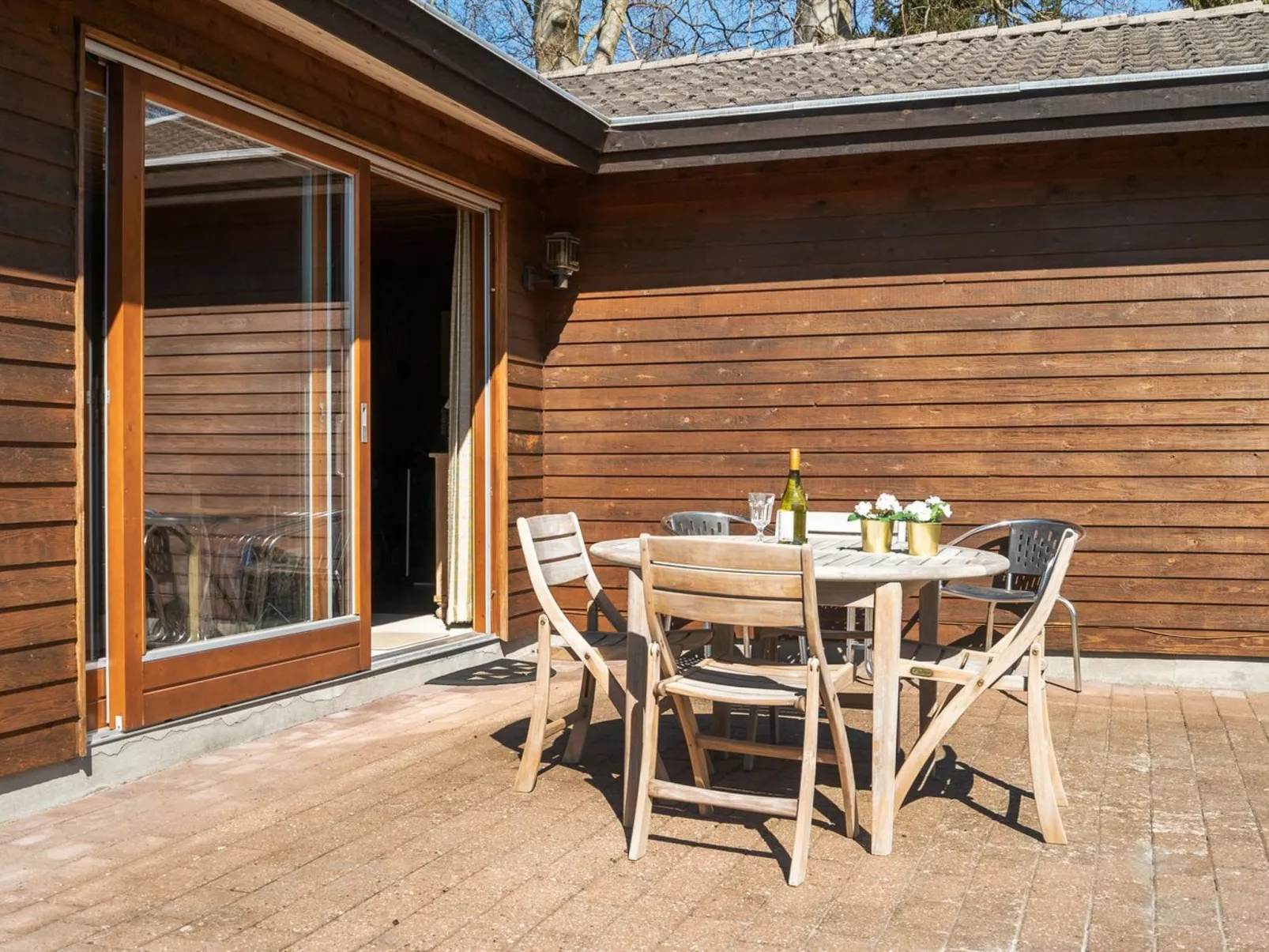 "Alvia" - 200m from the sea-Buiten