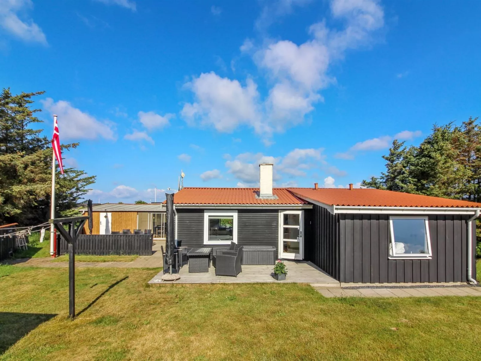 "Daren" - 600m from the sea-Buiten