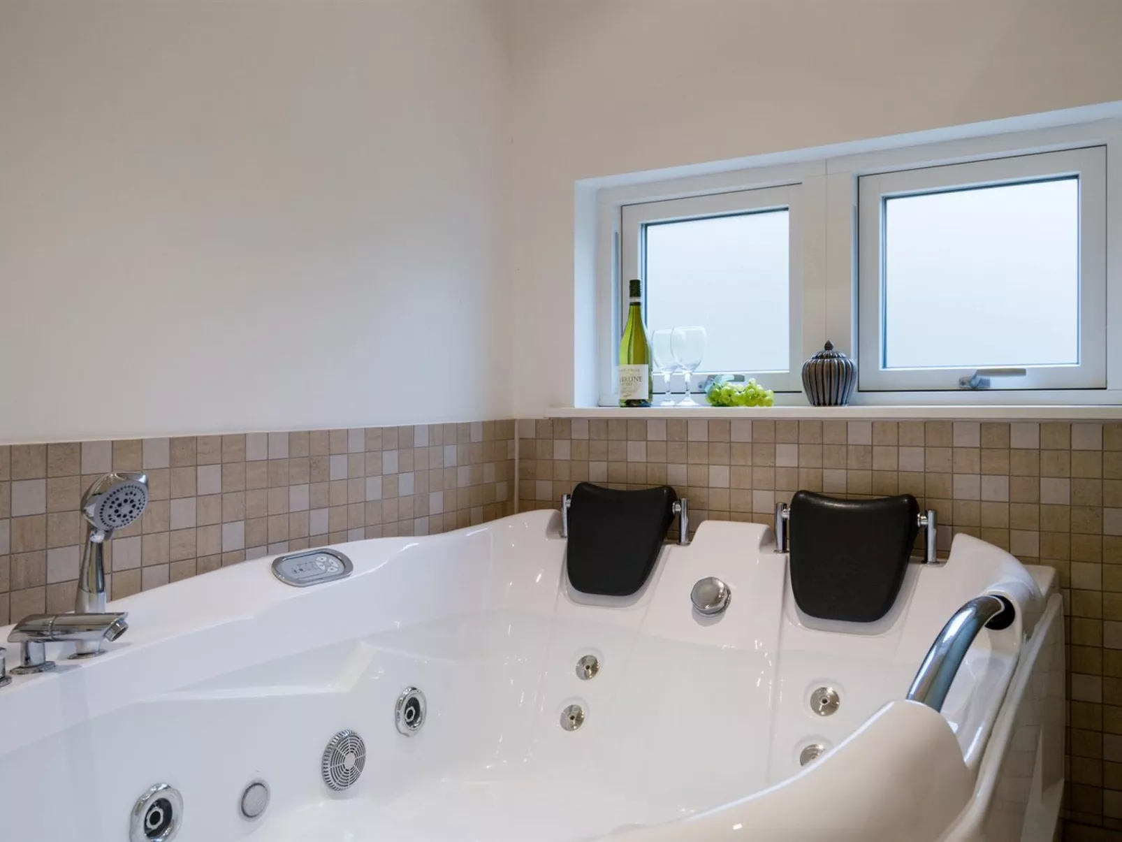 "Hunlef" - 400m from the sea-Buiten