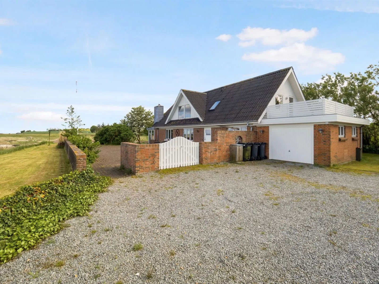 "Emmie" - 50m to the inlet-Buiten
