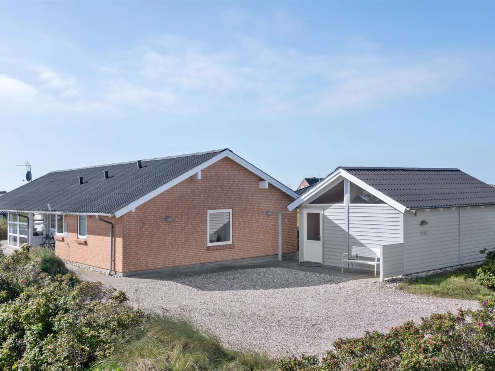 "Gudmar" - 500m from the sea-Binnen