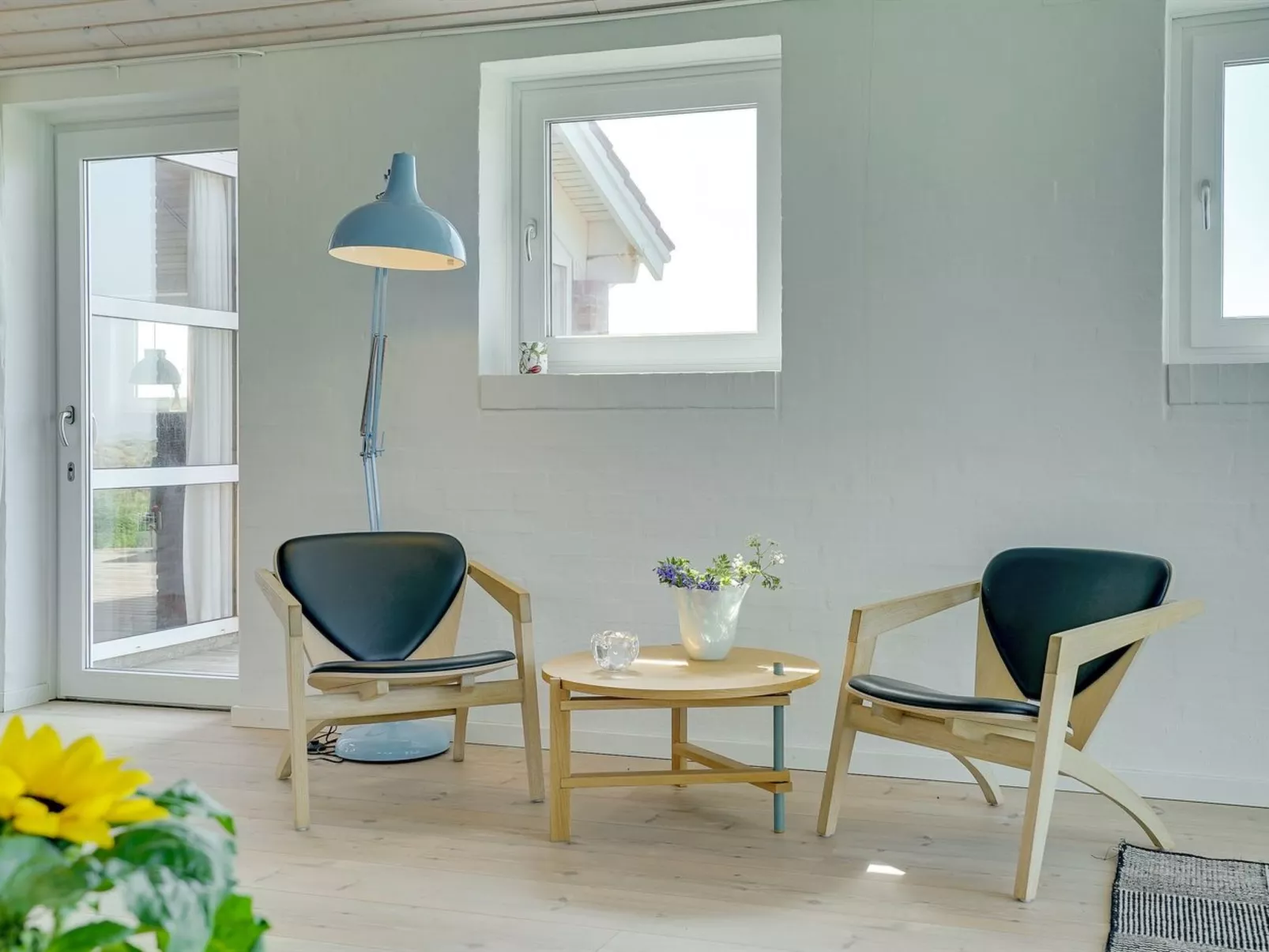 "Broder" - 150m from the sea
