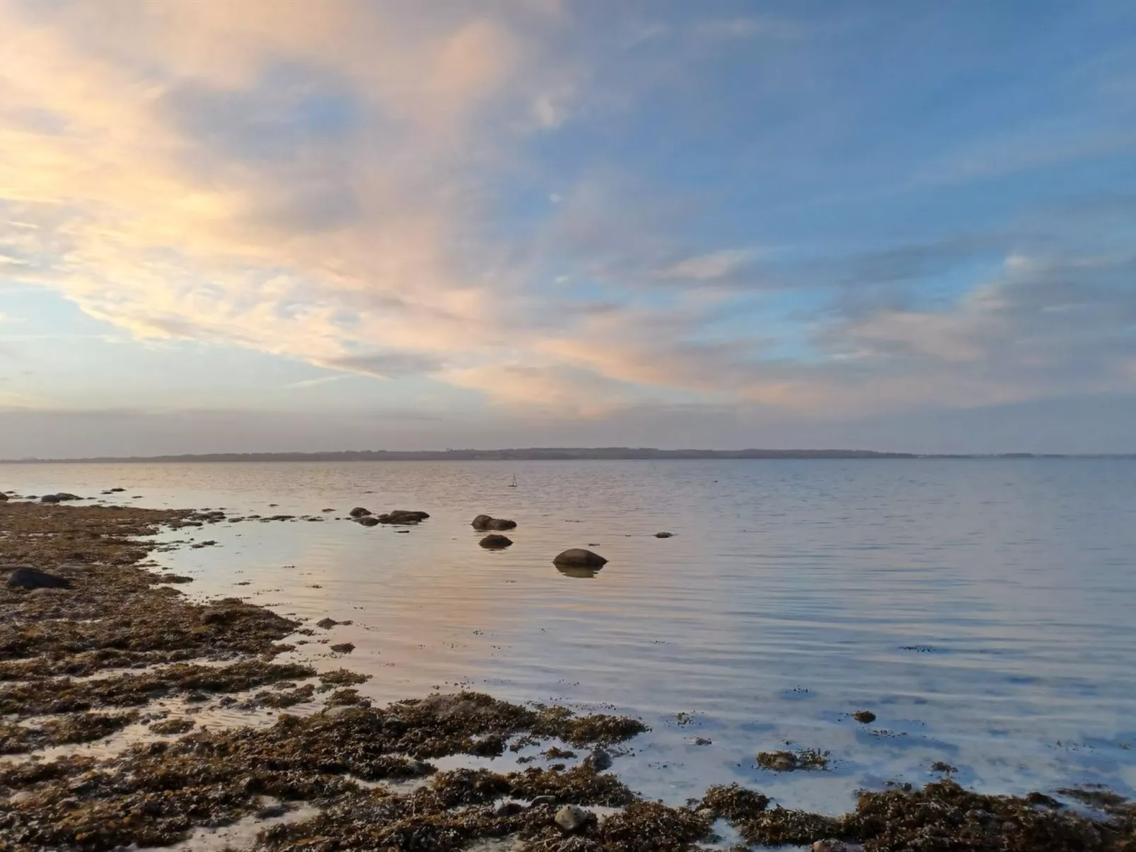 "Ømund" - 600m to the inlet-Buiten