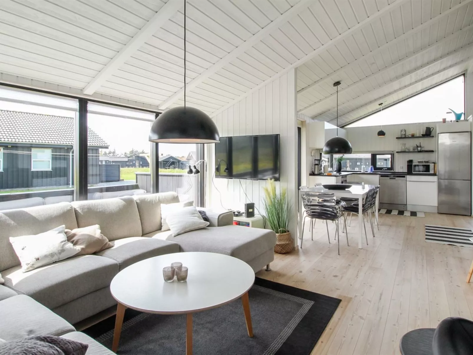 "Auvo" - 600m from the sea-Binnen