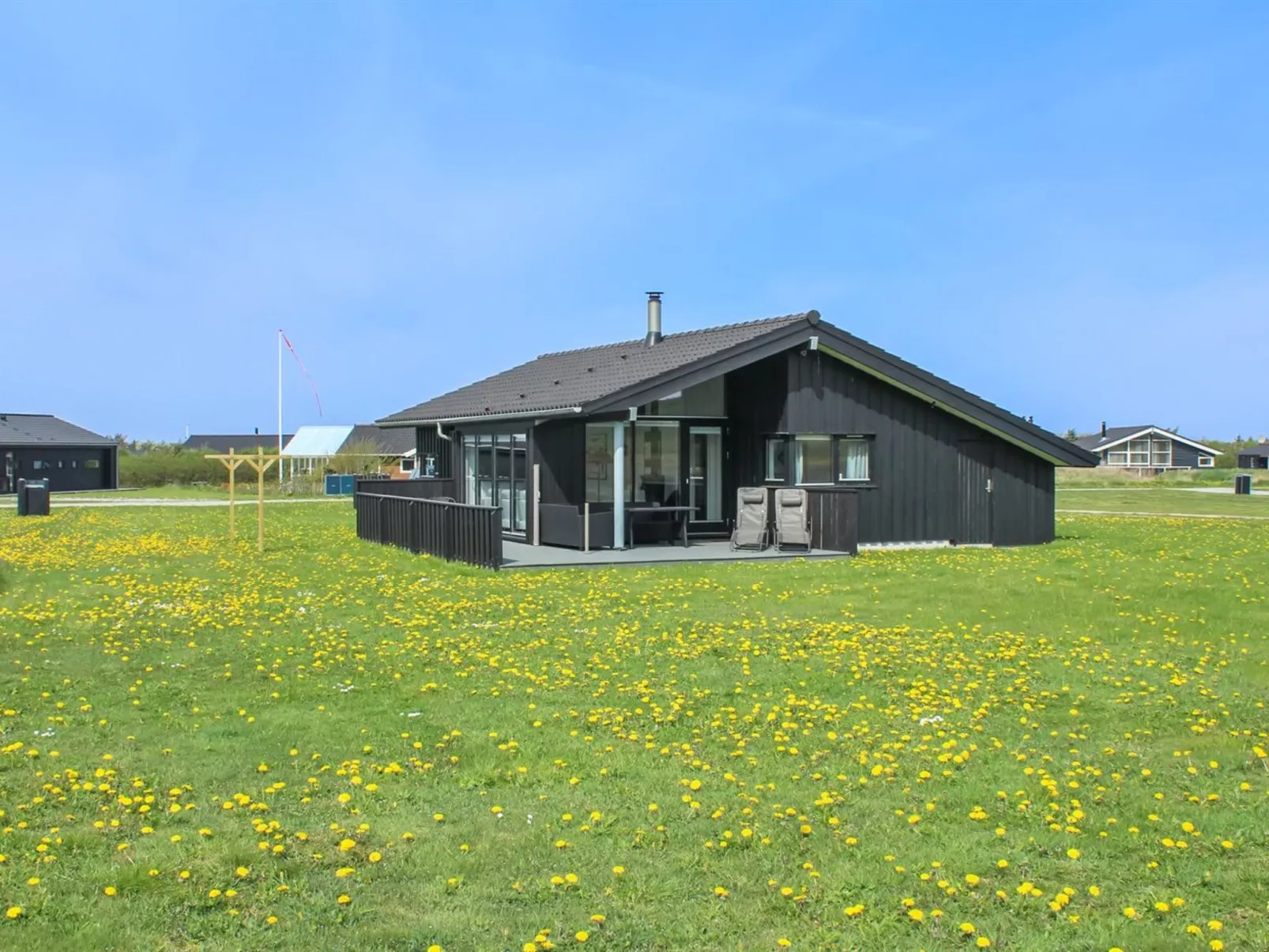 "Auvo" - 600m from the sea-Buiten