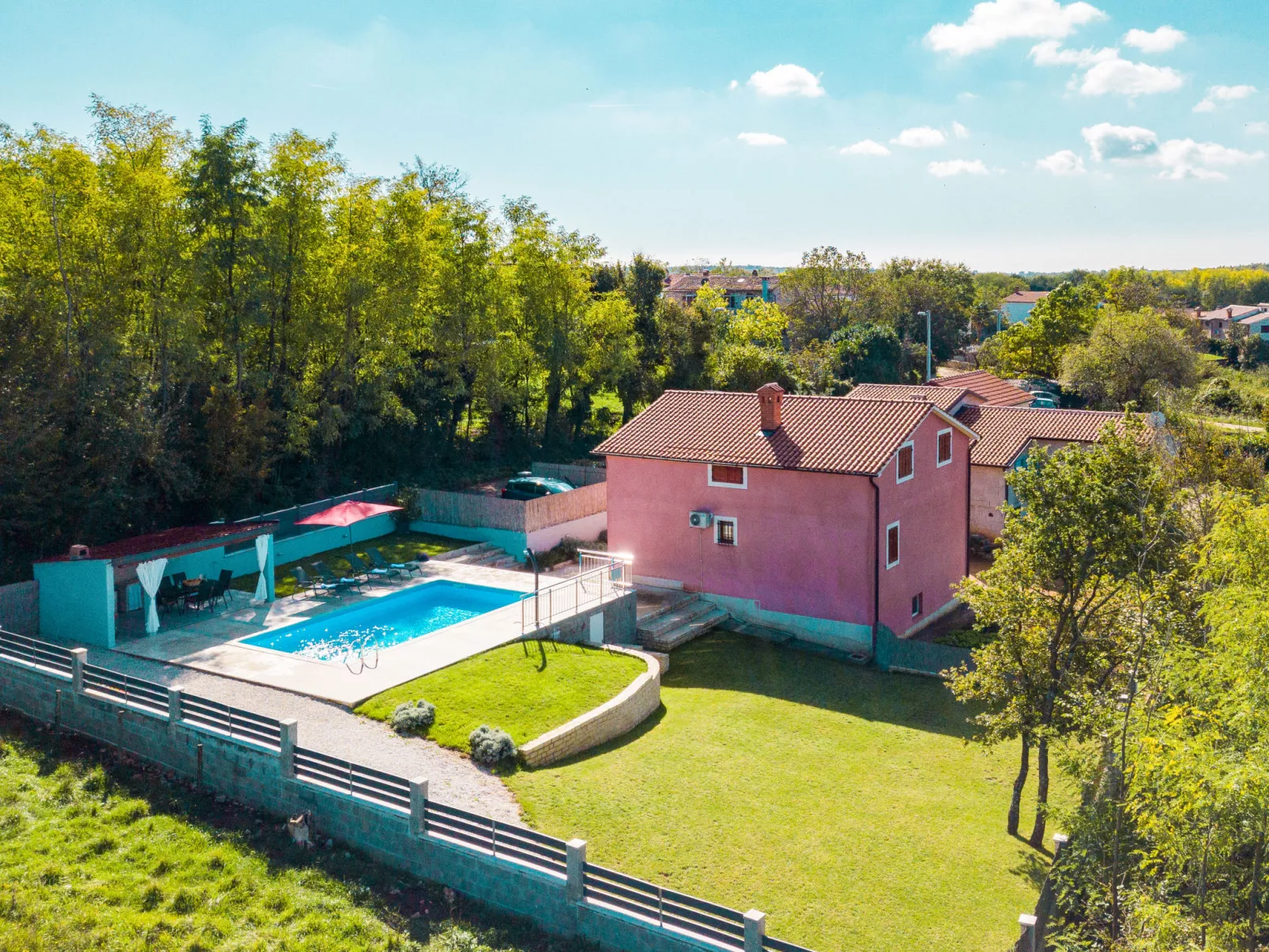 Villa Laura-Buiten