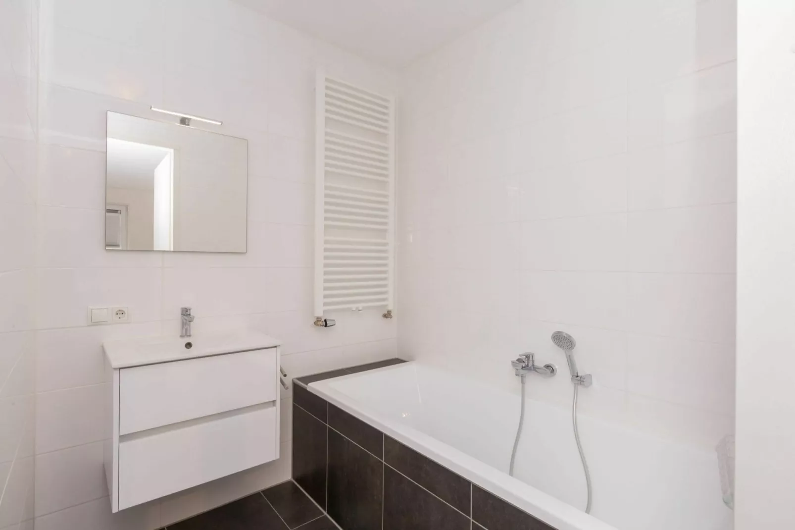 	Appartement Duinhof Dishoek - 6 pers de luxe-Badkamer