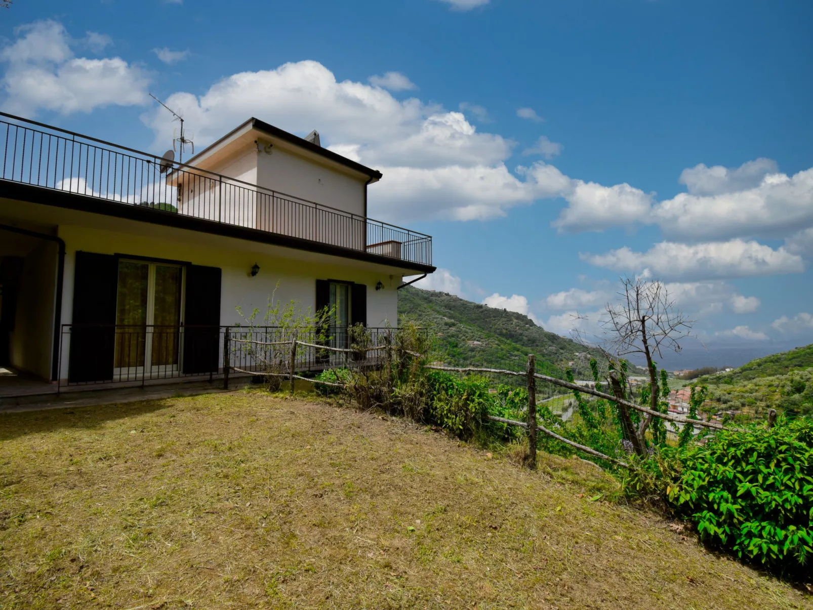Colori di Sicilia-Buiten