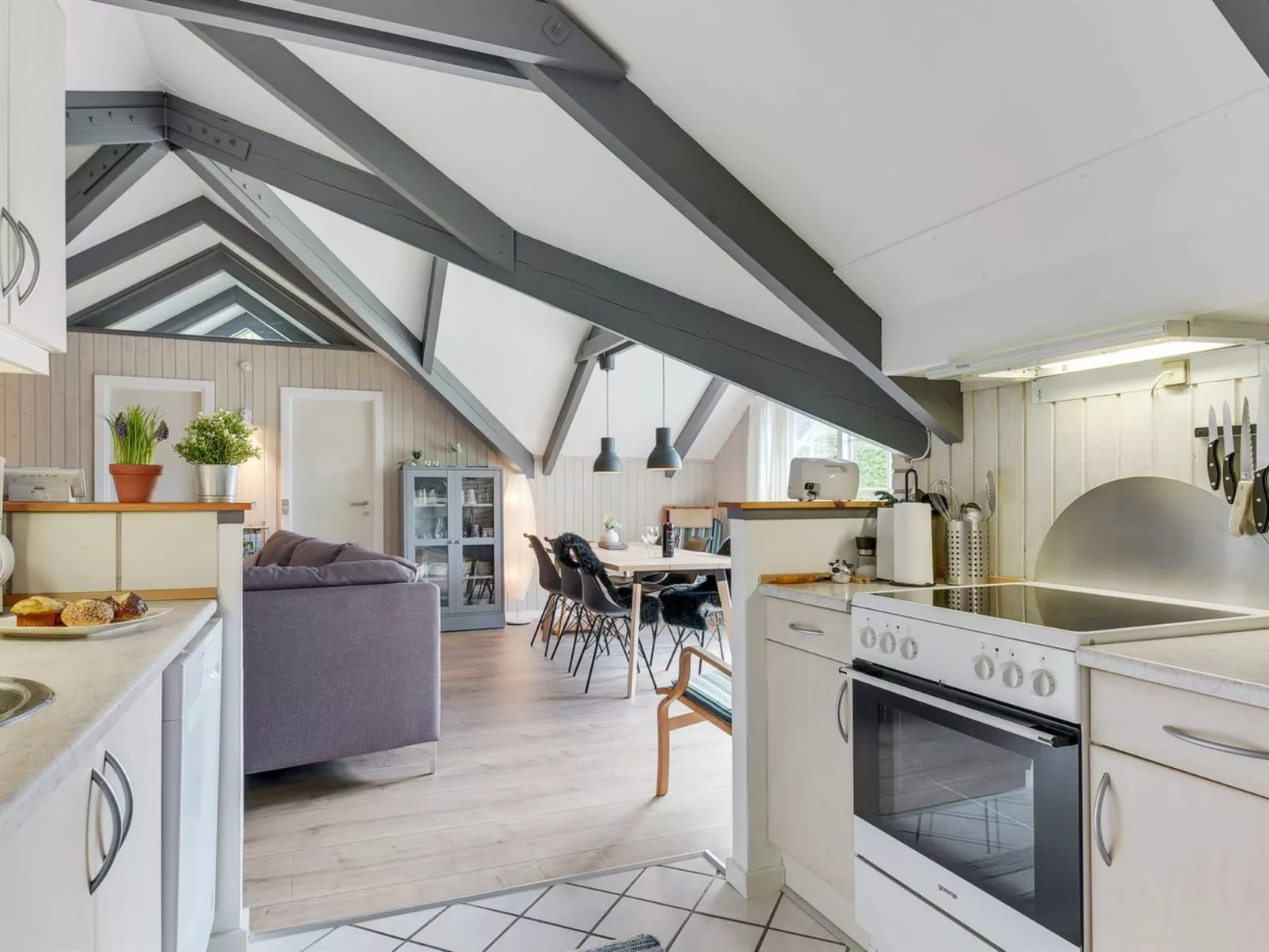 "Gidske" - 300m from the sea-Binnen