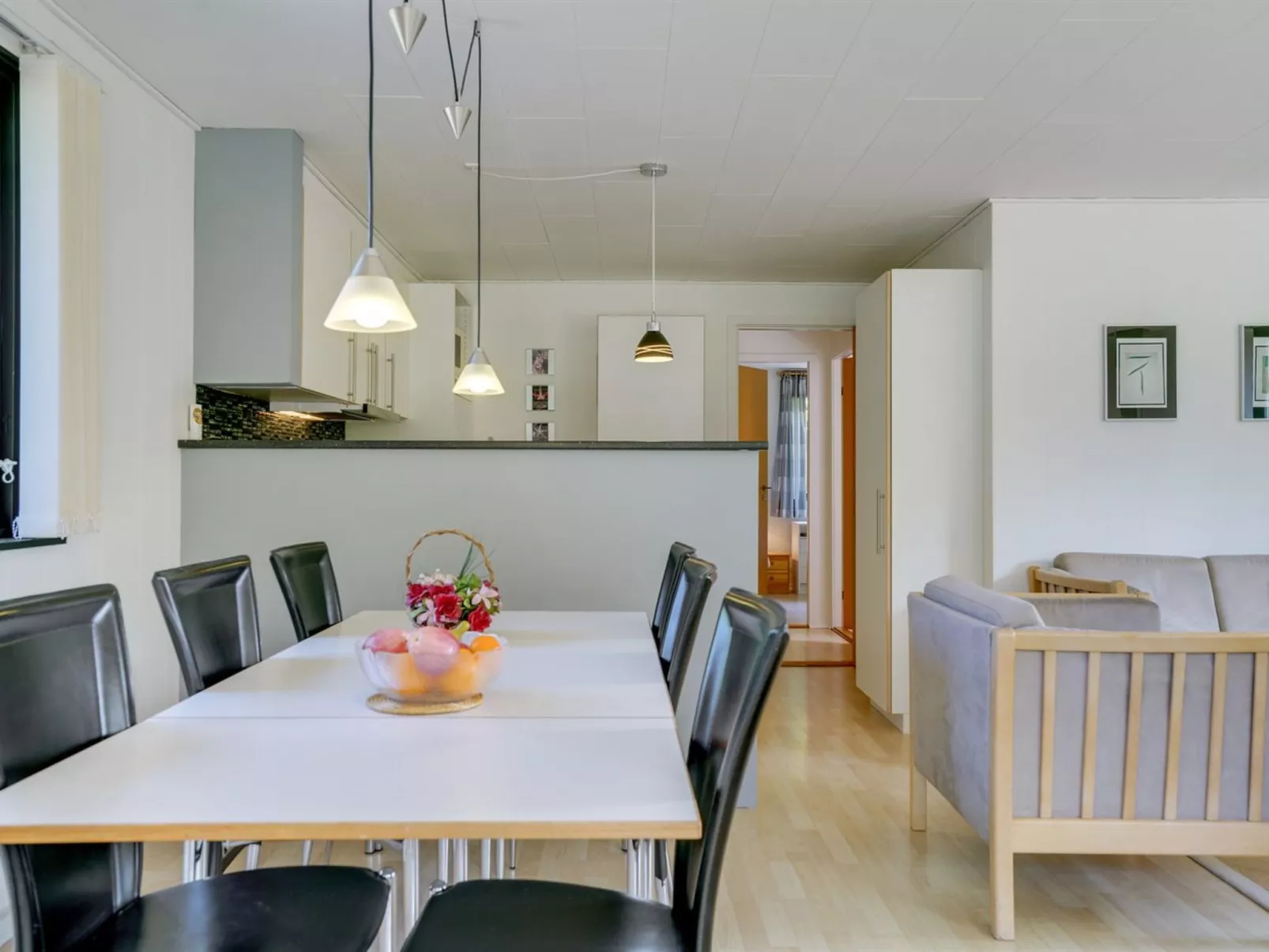 "Filippa" - 900m from the sea-Binnen