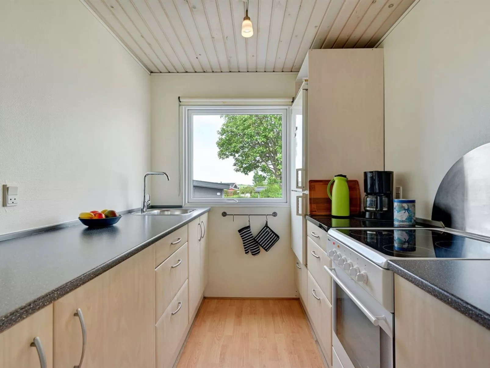 "Holmger" - 500m from the sea-Binnen