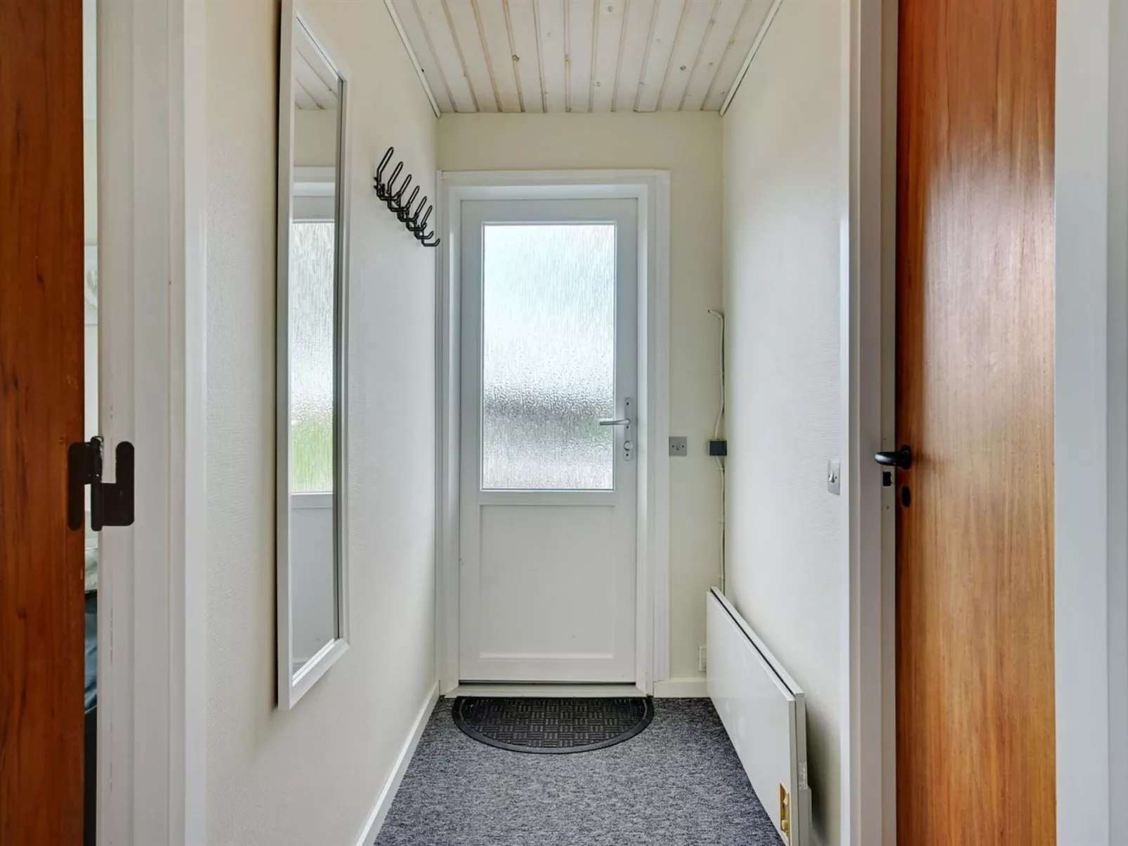 "Holmger" - 500m from the sea-Binnen