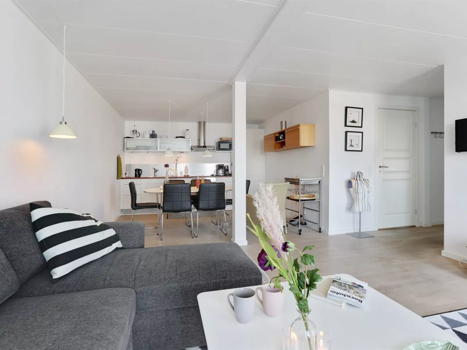 "Seba" - 500m from the sea-Binnen