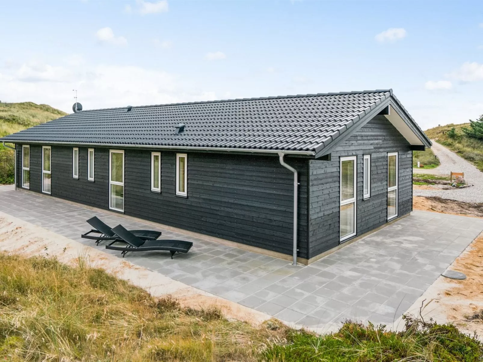 "Taja" - 300m to the inlet-Buiten