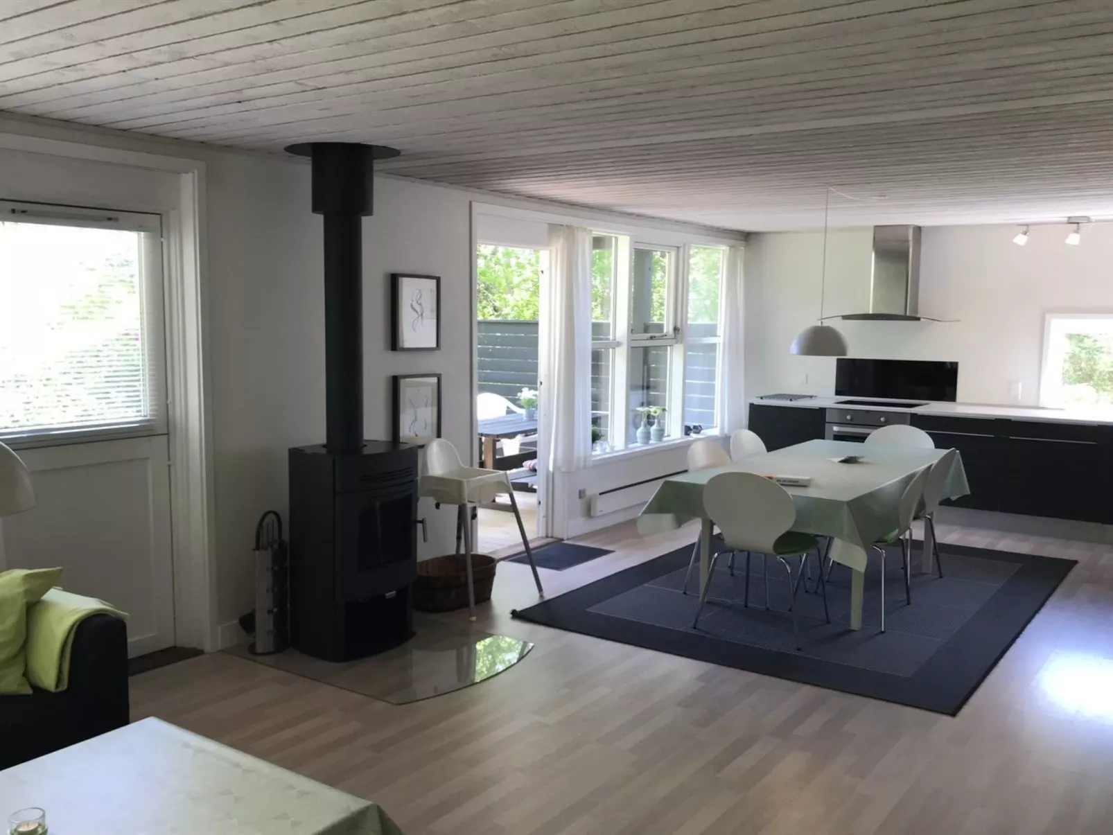 "Torsten" - 30m from the sea-Binnen