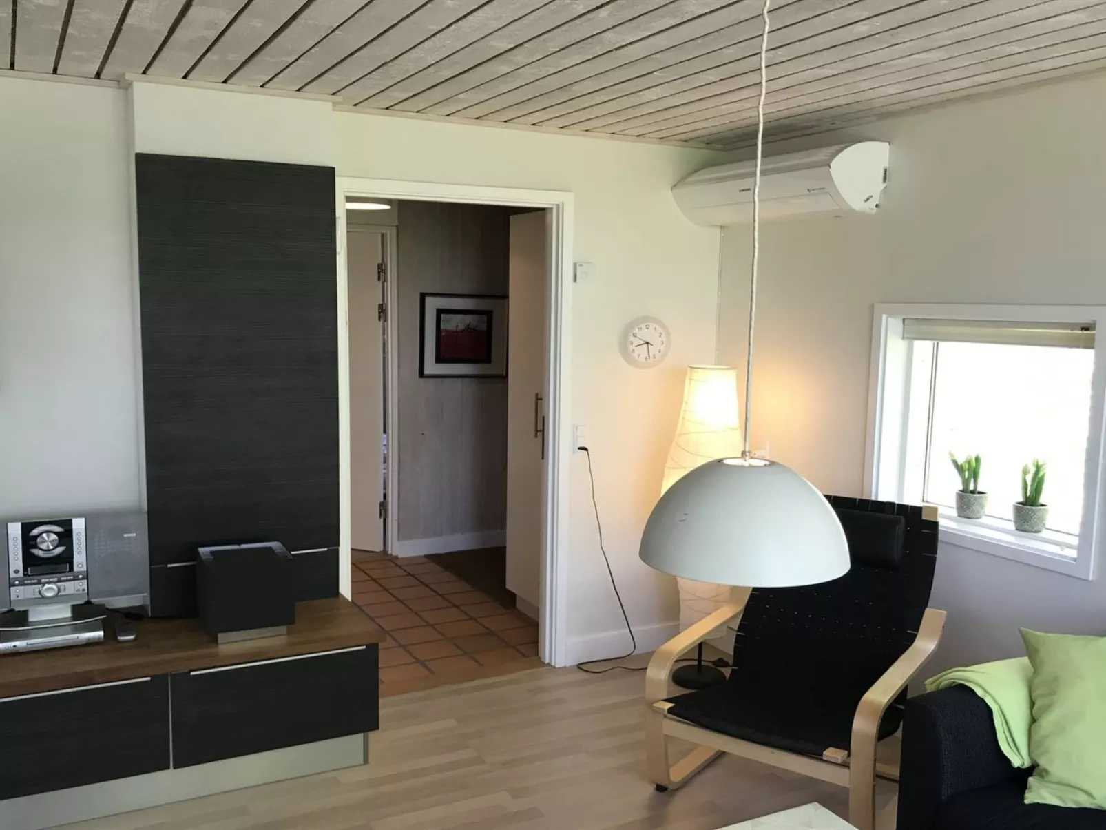 "Torsten" - 30m from the sea-Binnen