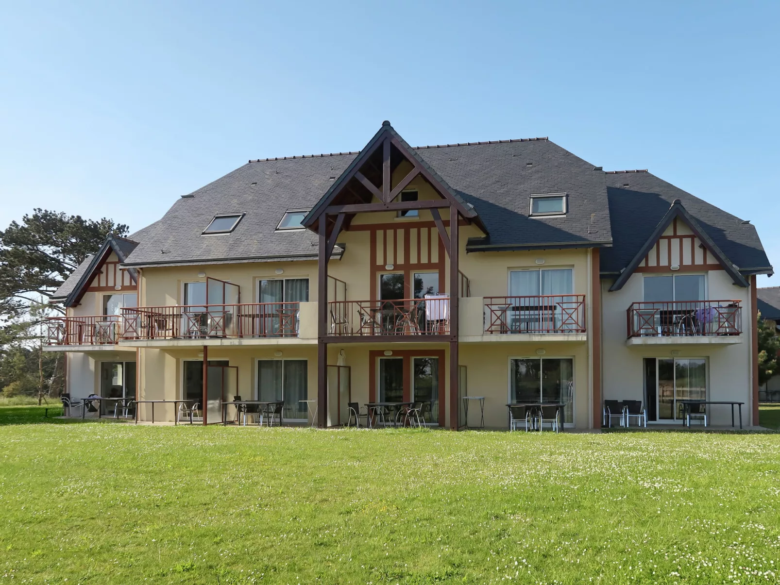 Cap Green 25A-Buiten