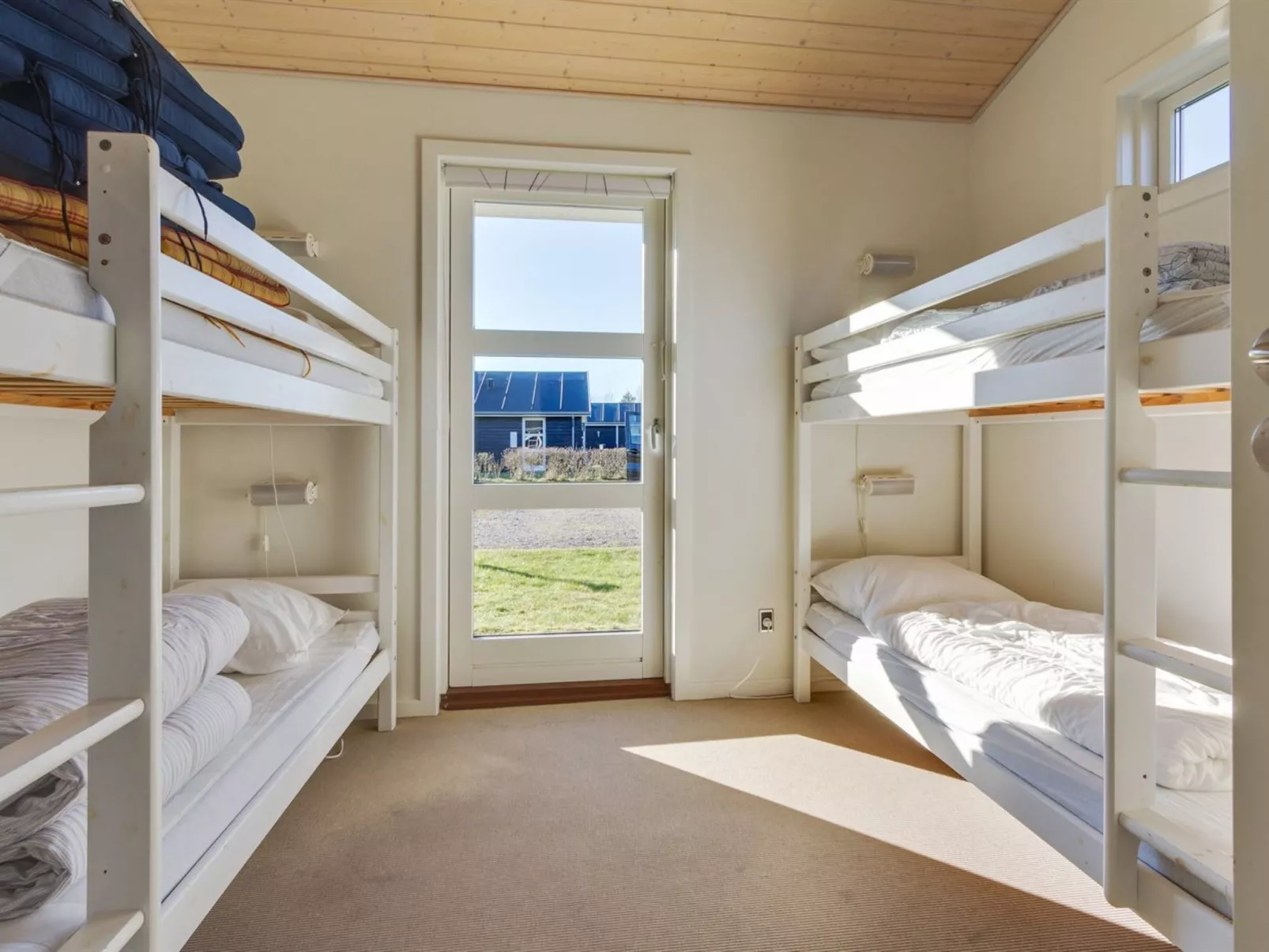 "Bertram" - 1.9km from the sea-Binnen