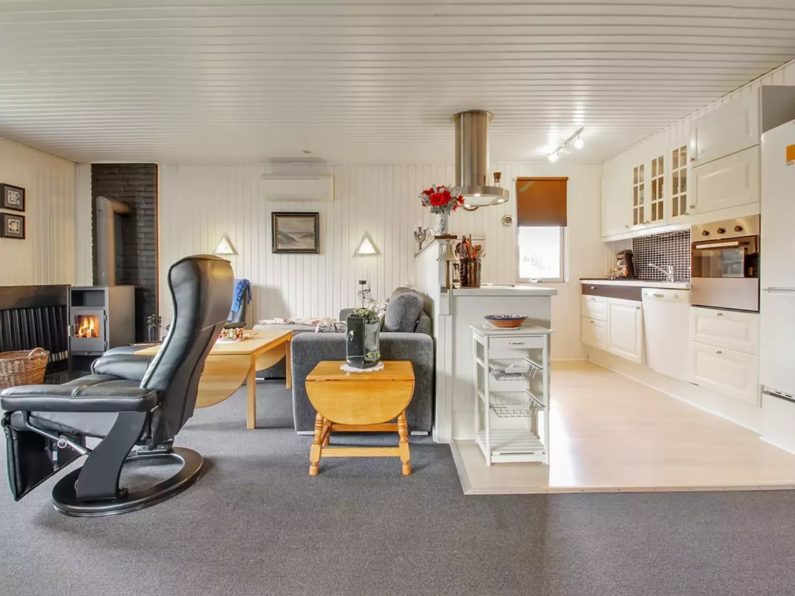 "Aima" - 400m from the sea-Binnen