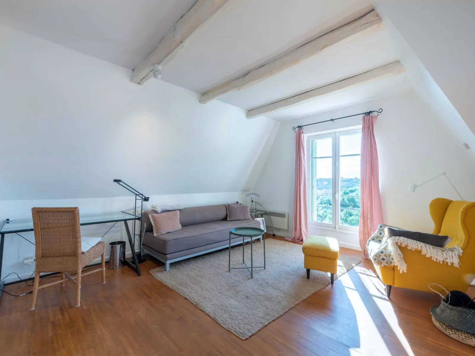 Castel Haussmann-Binnen