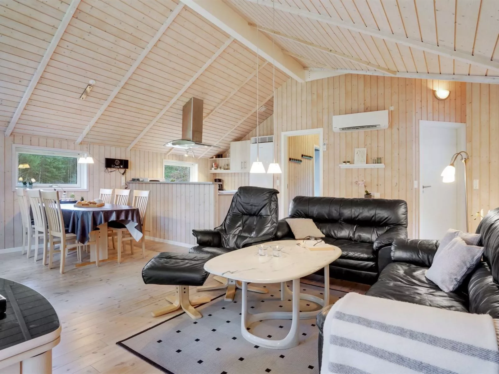"Lisel" - 25km from the sea