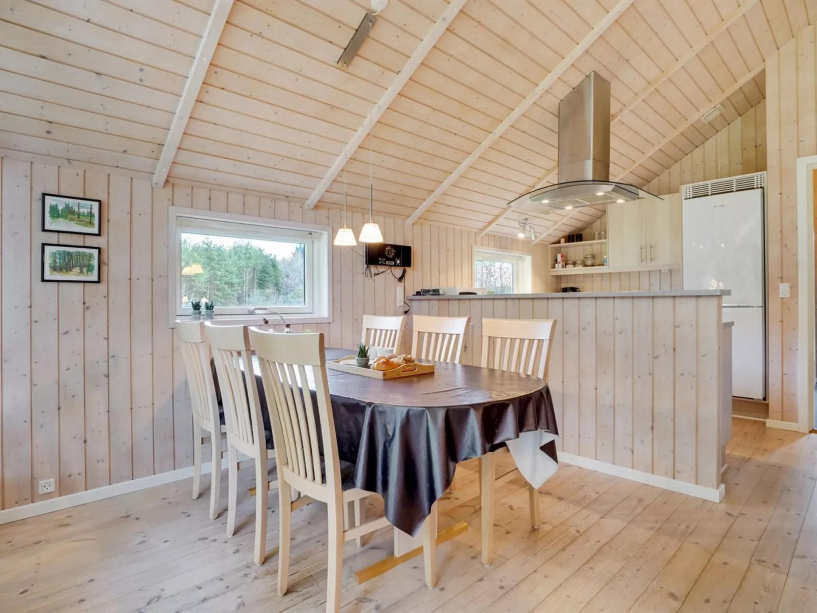 "Lisel" - 25km from the sea-Binnen