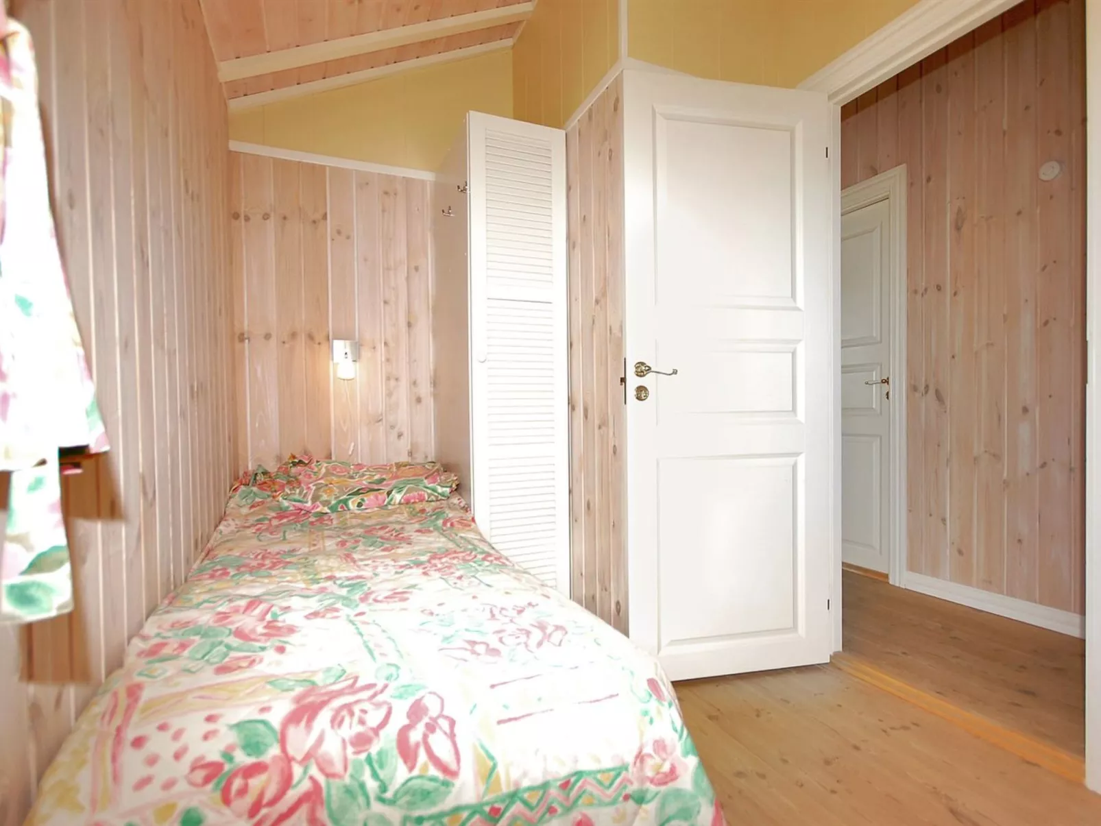 "Kasperi" - 250m from the sea-Buiten