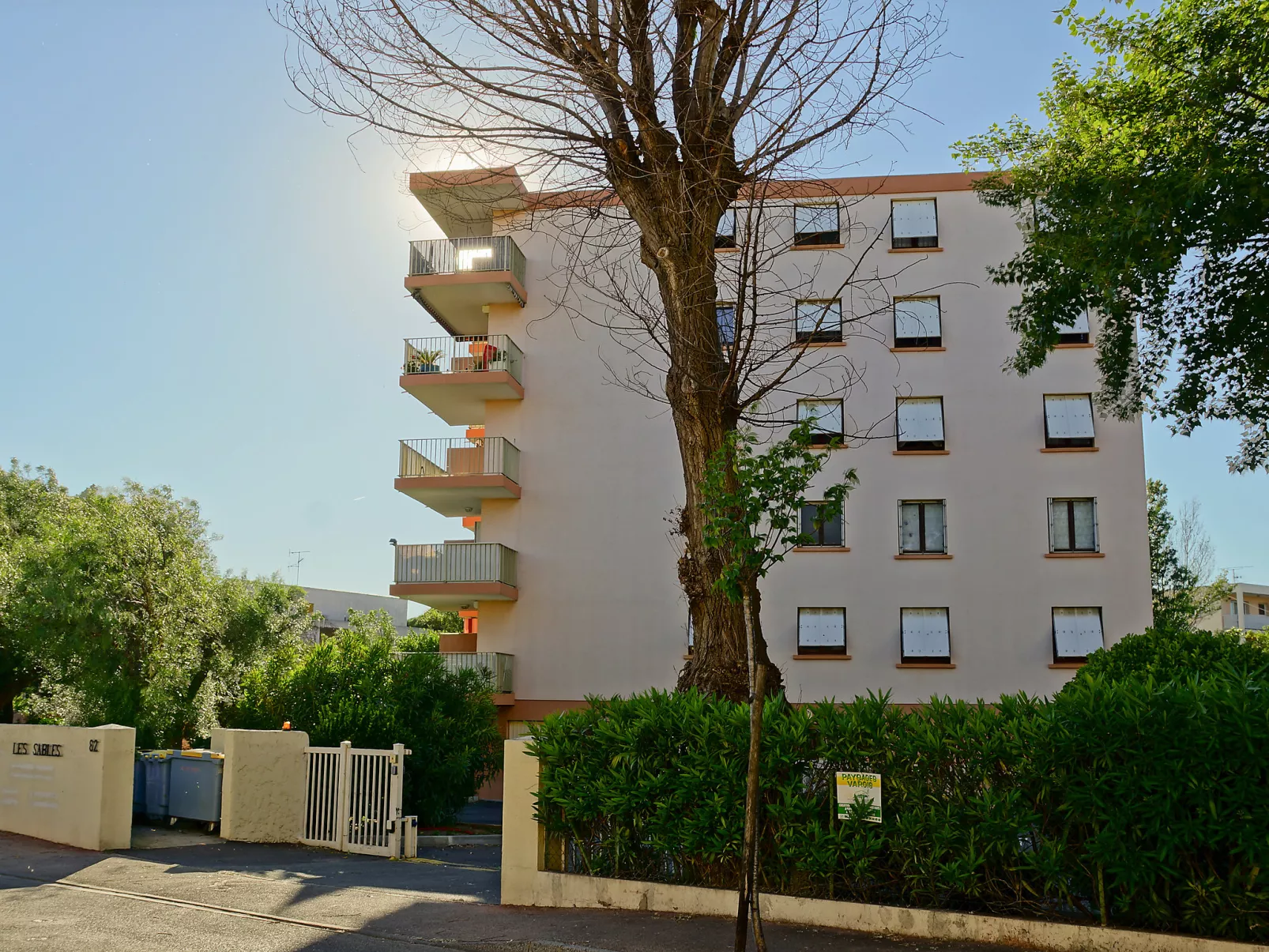 Les Sables-Buiten
