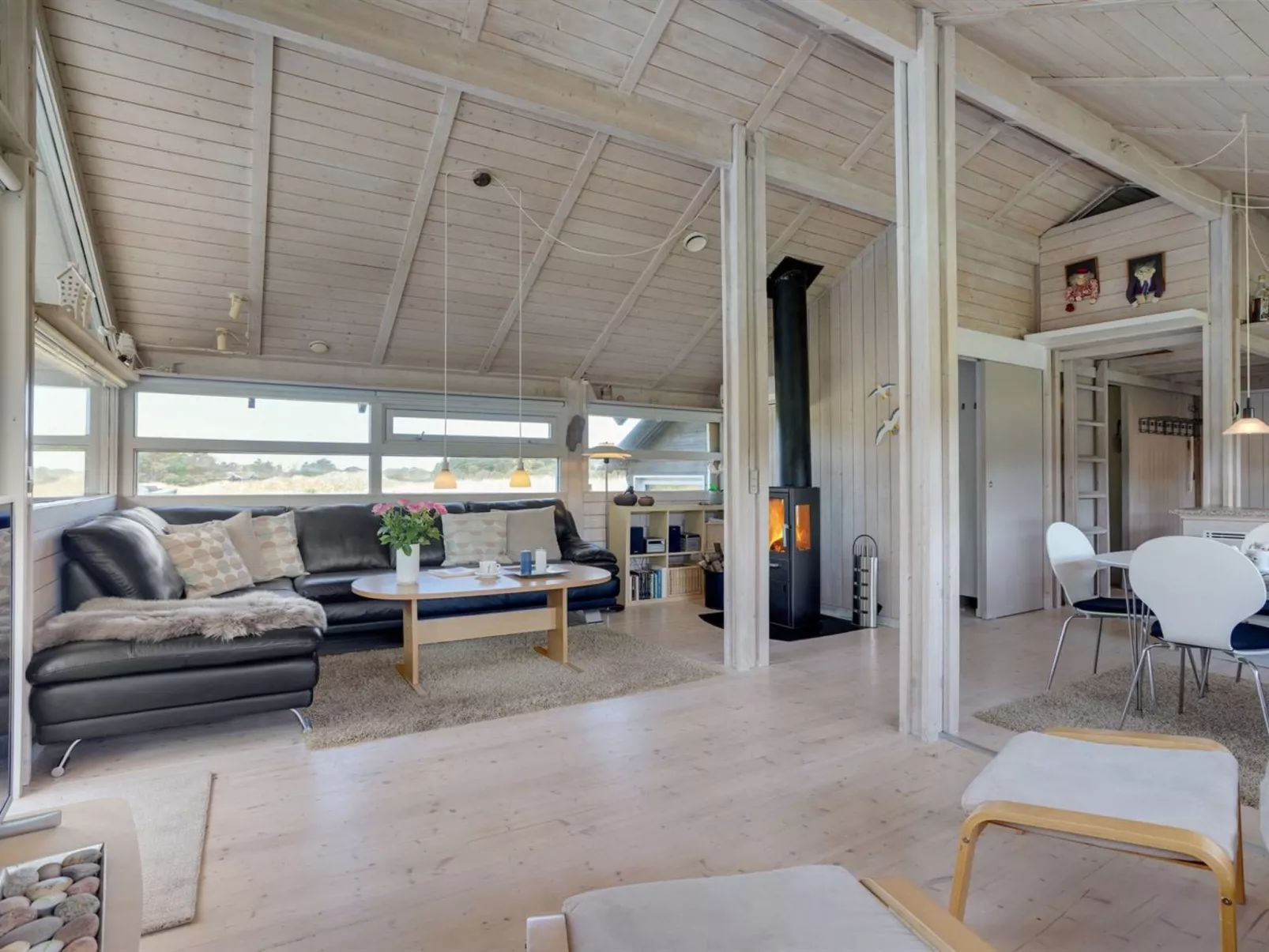 "Allida" - 800m from the sea-Binnen
