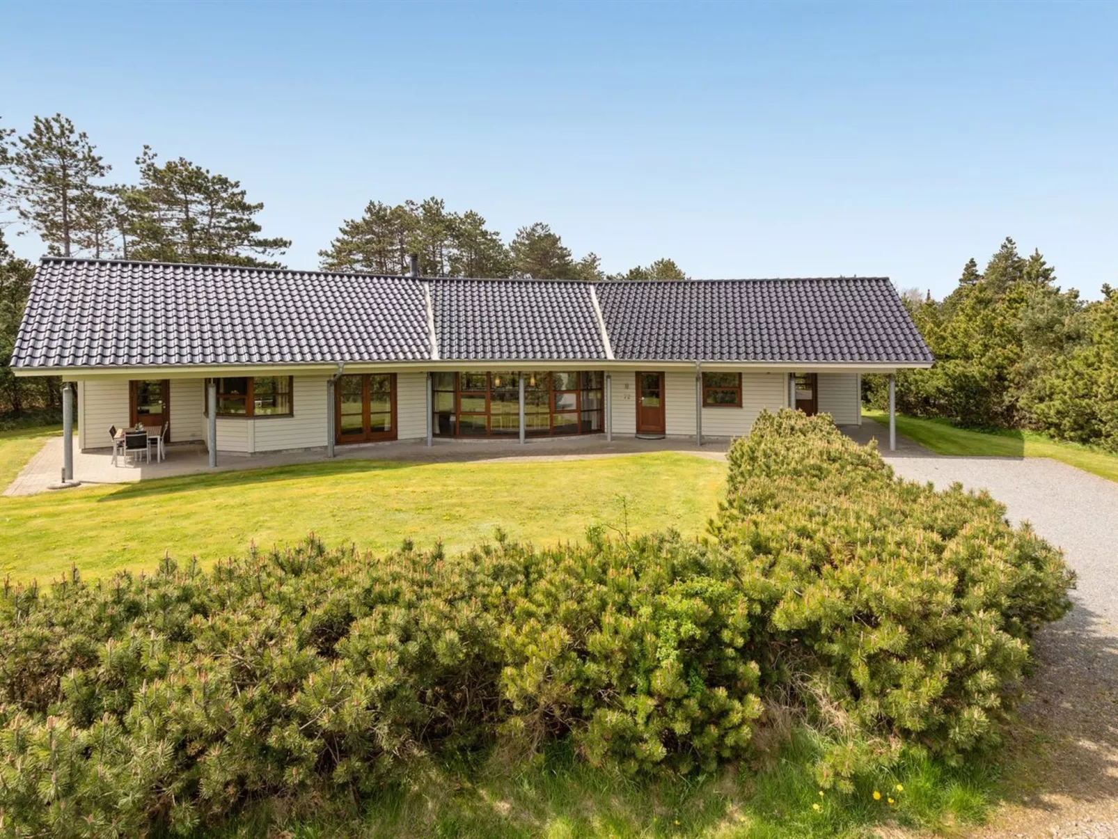 "Amundi" - 3.8km from the sea-Binnen